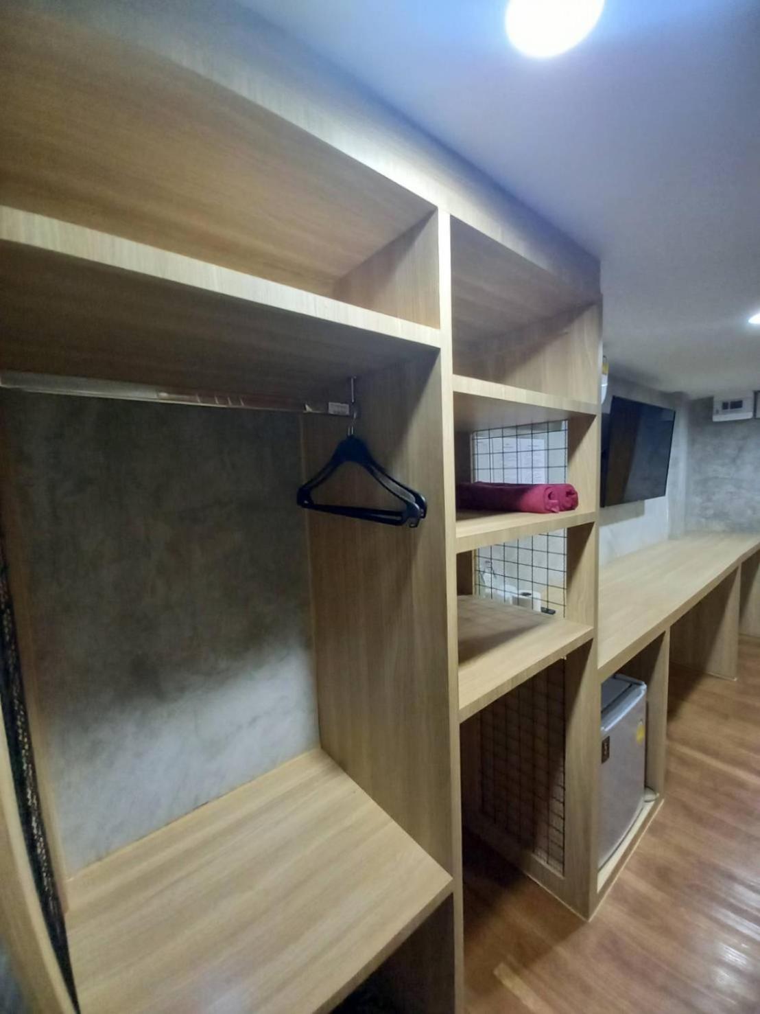BURI Hotel And Hostel
