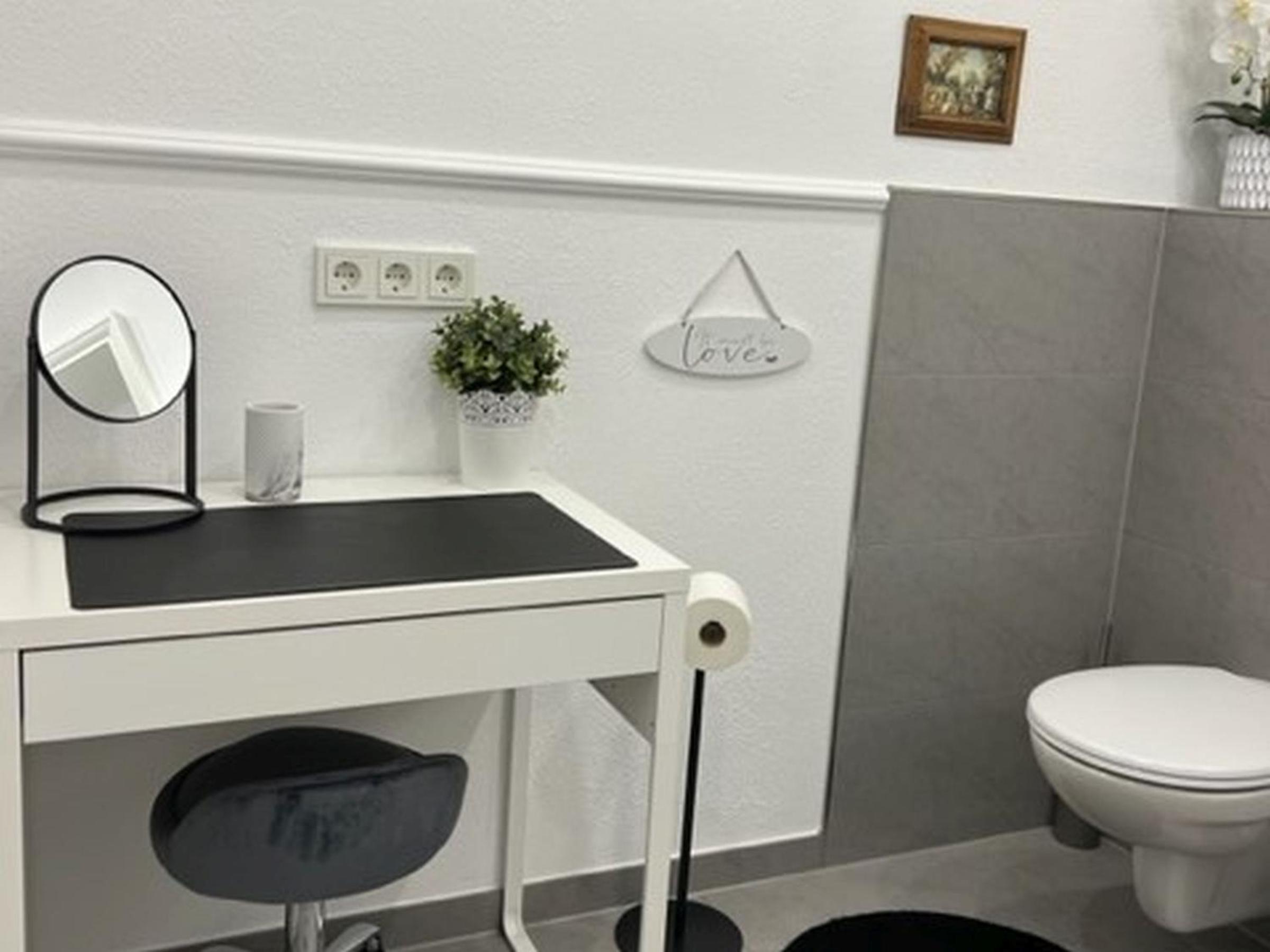 Ferienwohnung Riekes en Schmallenberg — bathroom