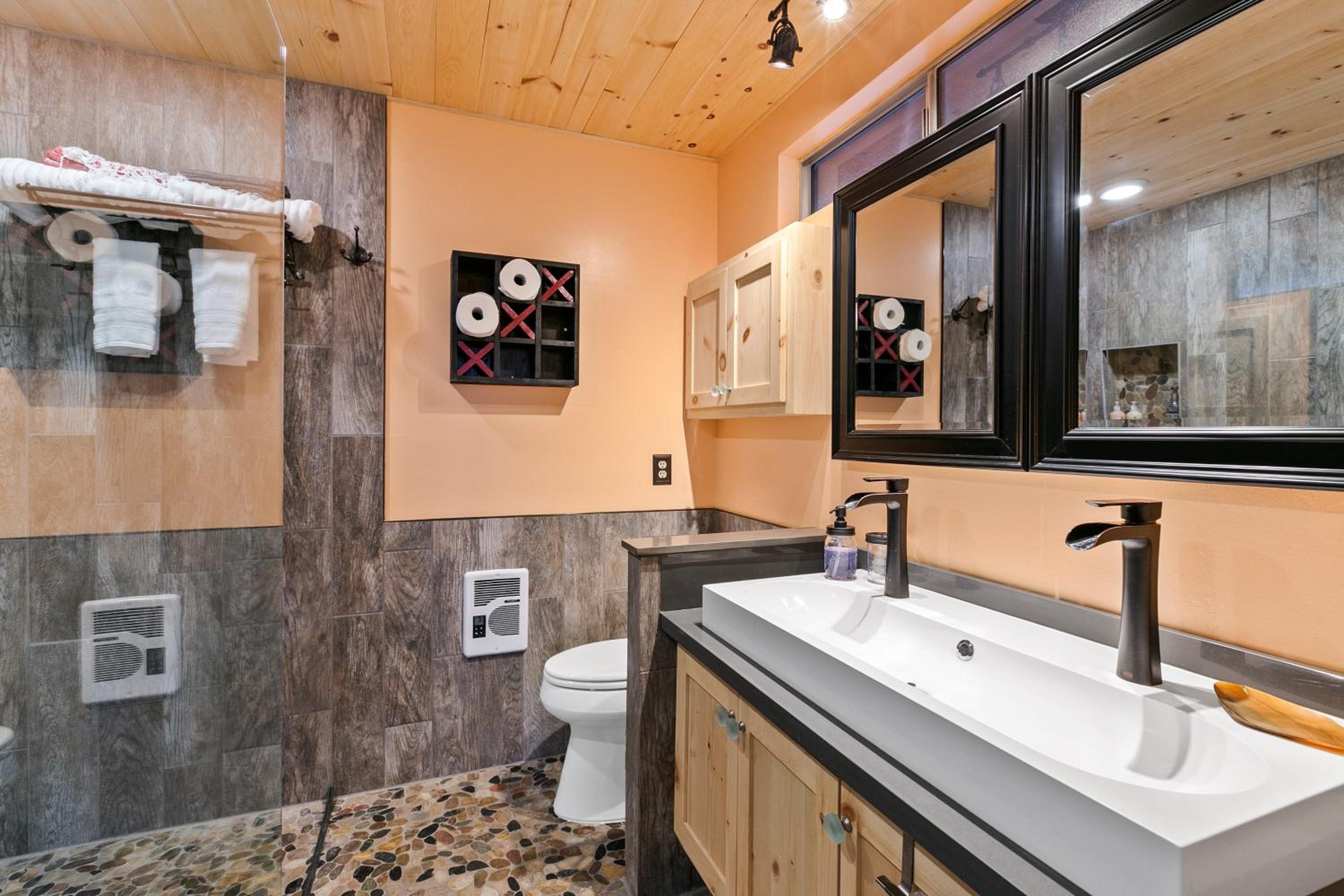 High View Haven - Hot Tub, Fire Pit BBQ in Joshua Tree! home - Property Image 25