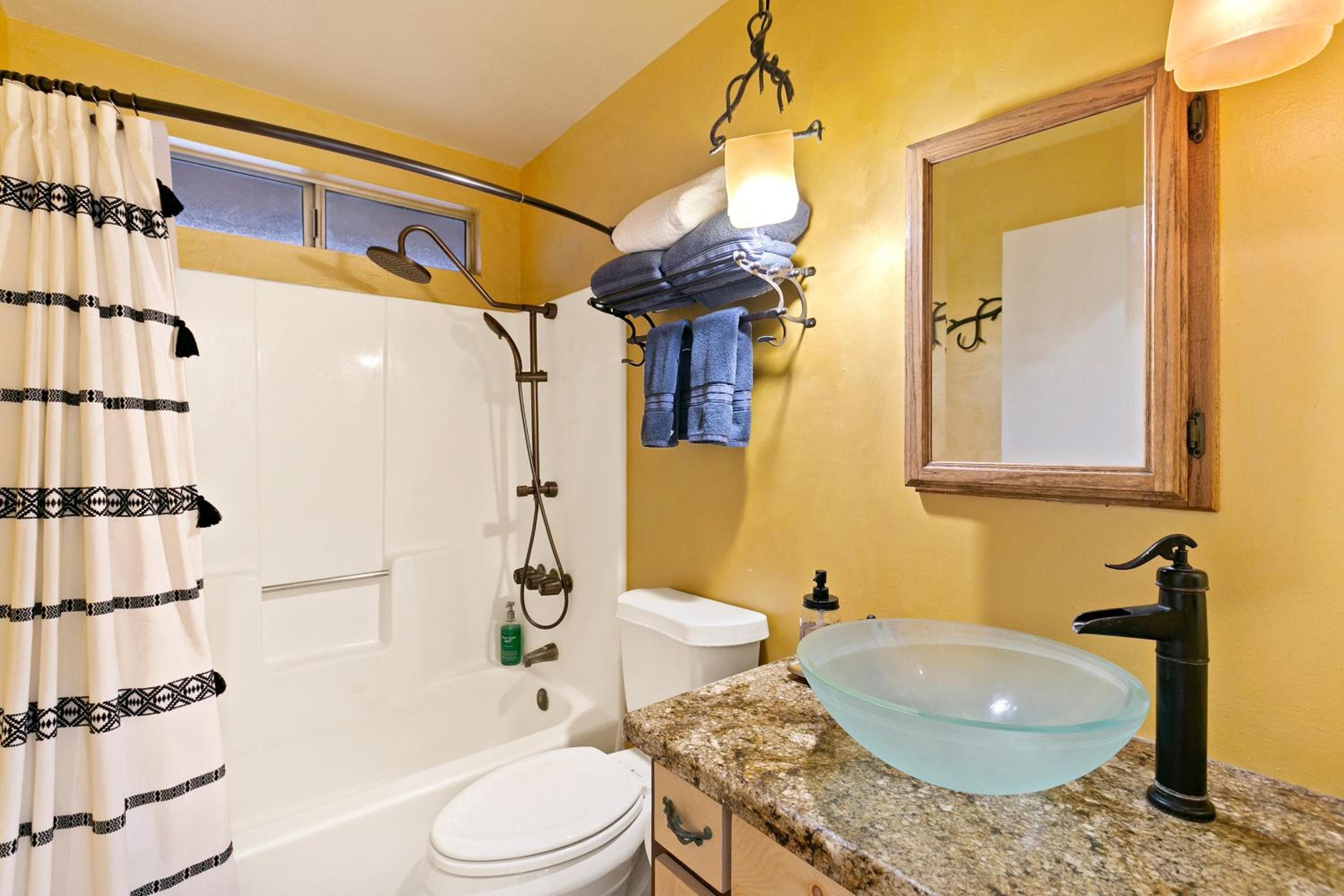 High View Haven - Hot Tub, Fire Pit BBQ in Joshua Tree! home - Property Image 14