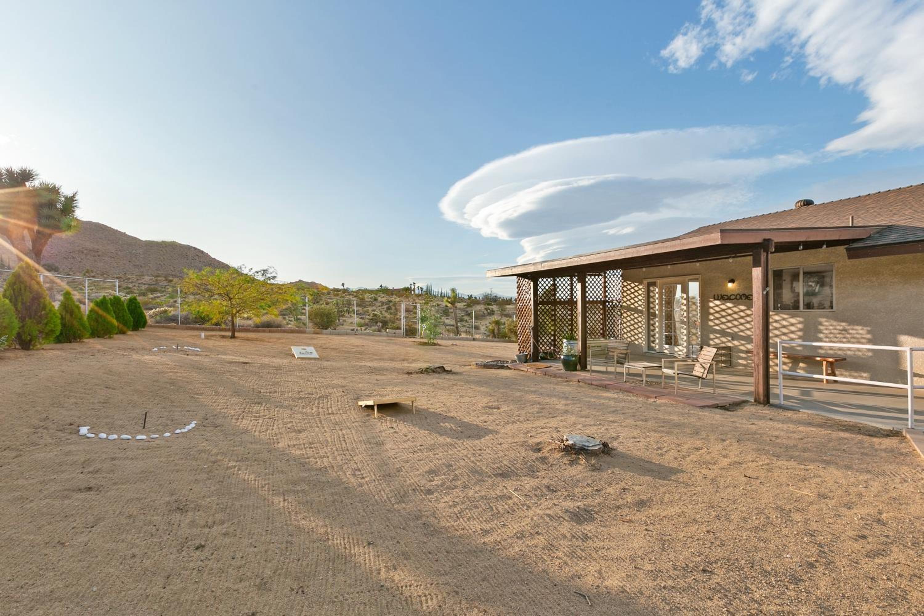 High View Haven - Hot Tub, Fire Pit  BBQ in Joshua Tree! home - Property Image 8