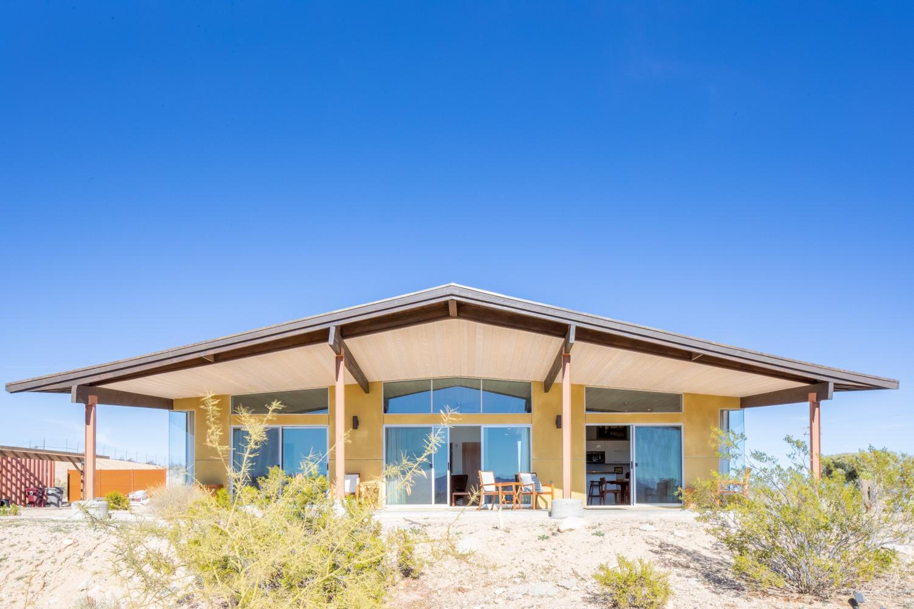 Las Alas del Sol- A Desert Architectural Gem view 2