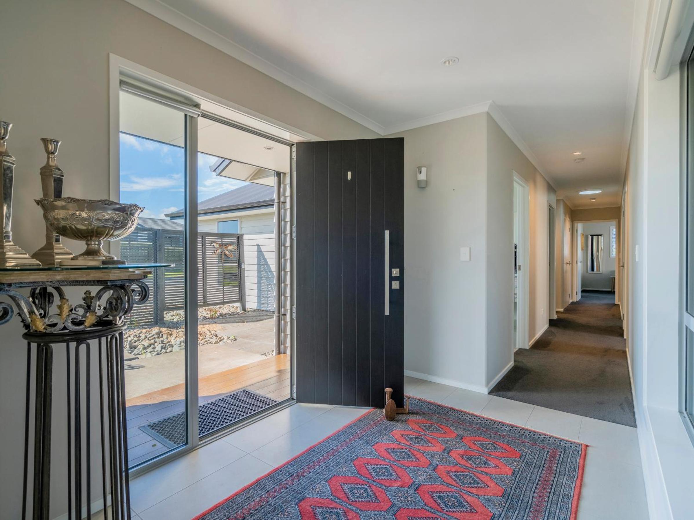 Relax on Roseberry - Whitianga Holiday Home view 2
