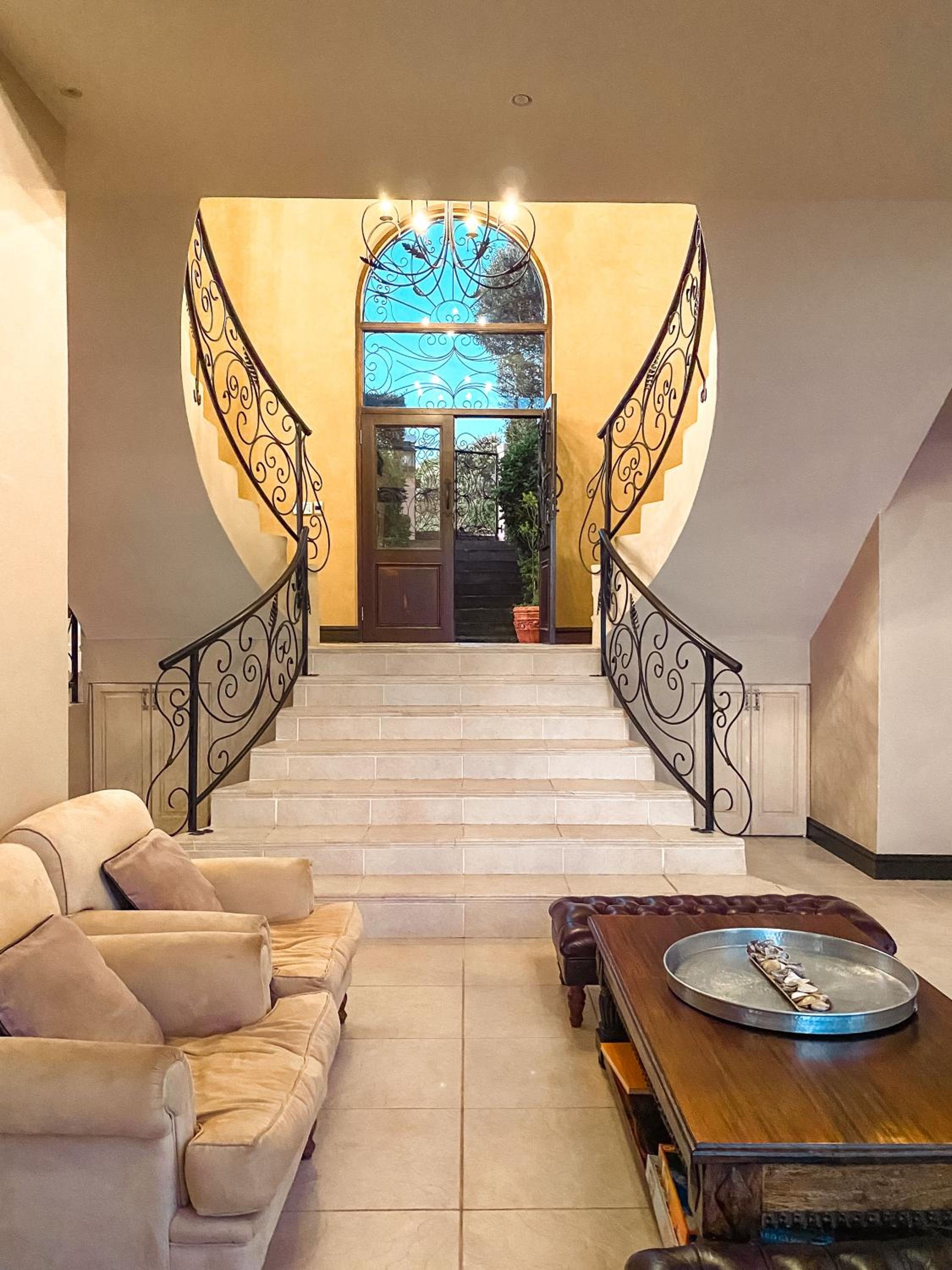 Villa Seaview, Private Oceanfront Villa, Heated Pool & Whale Watching Views, Knysna Heads view 4