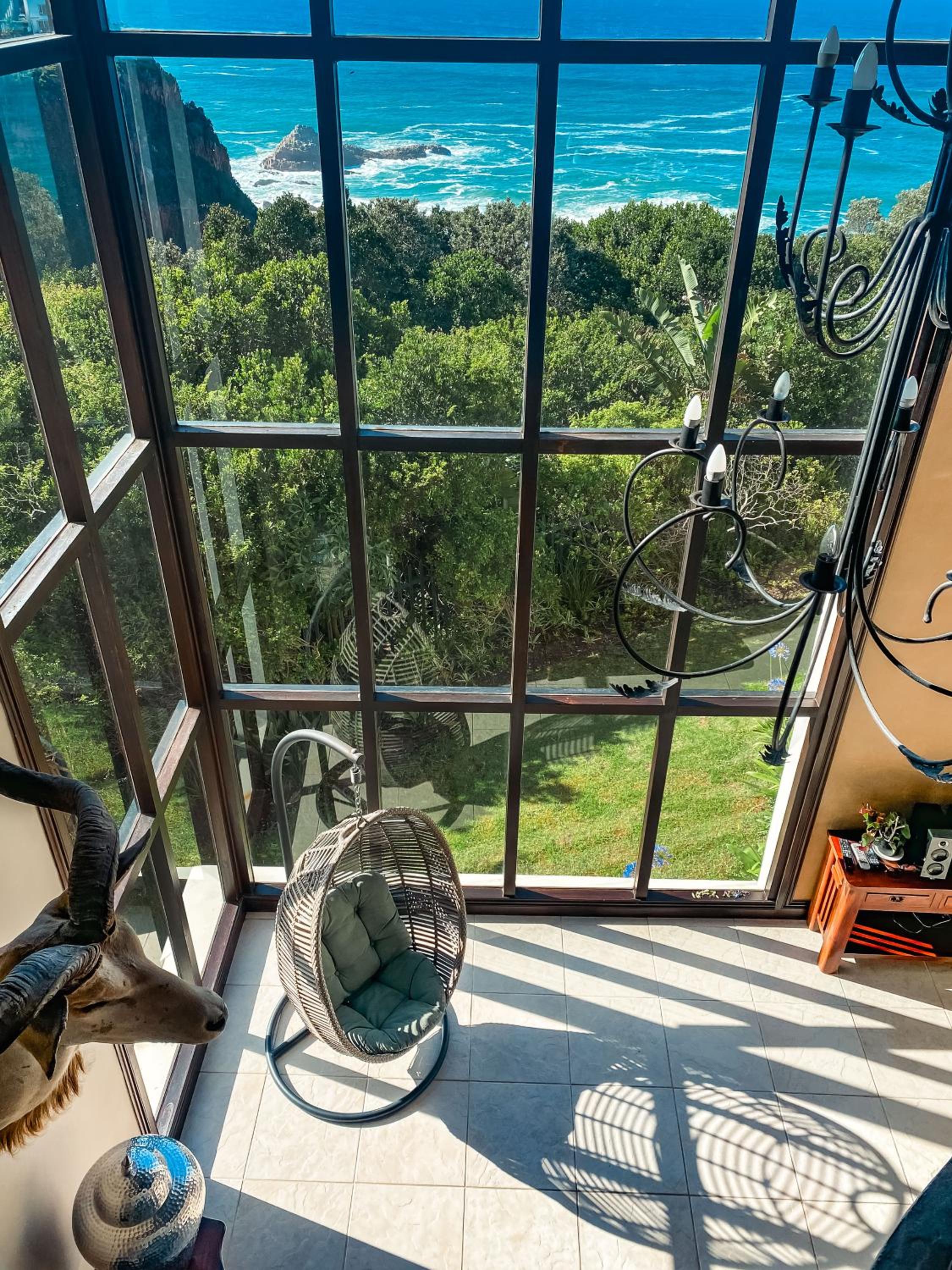 Villa Seaview, Private Oceanfront Villa, Heated Pool & Whale Watching Views, Knysna Heads view 5