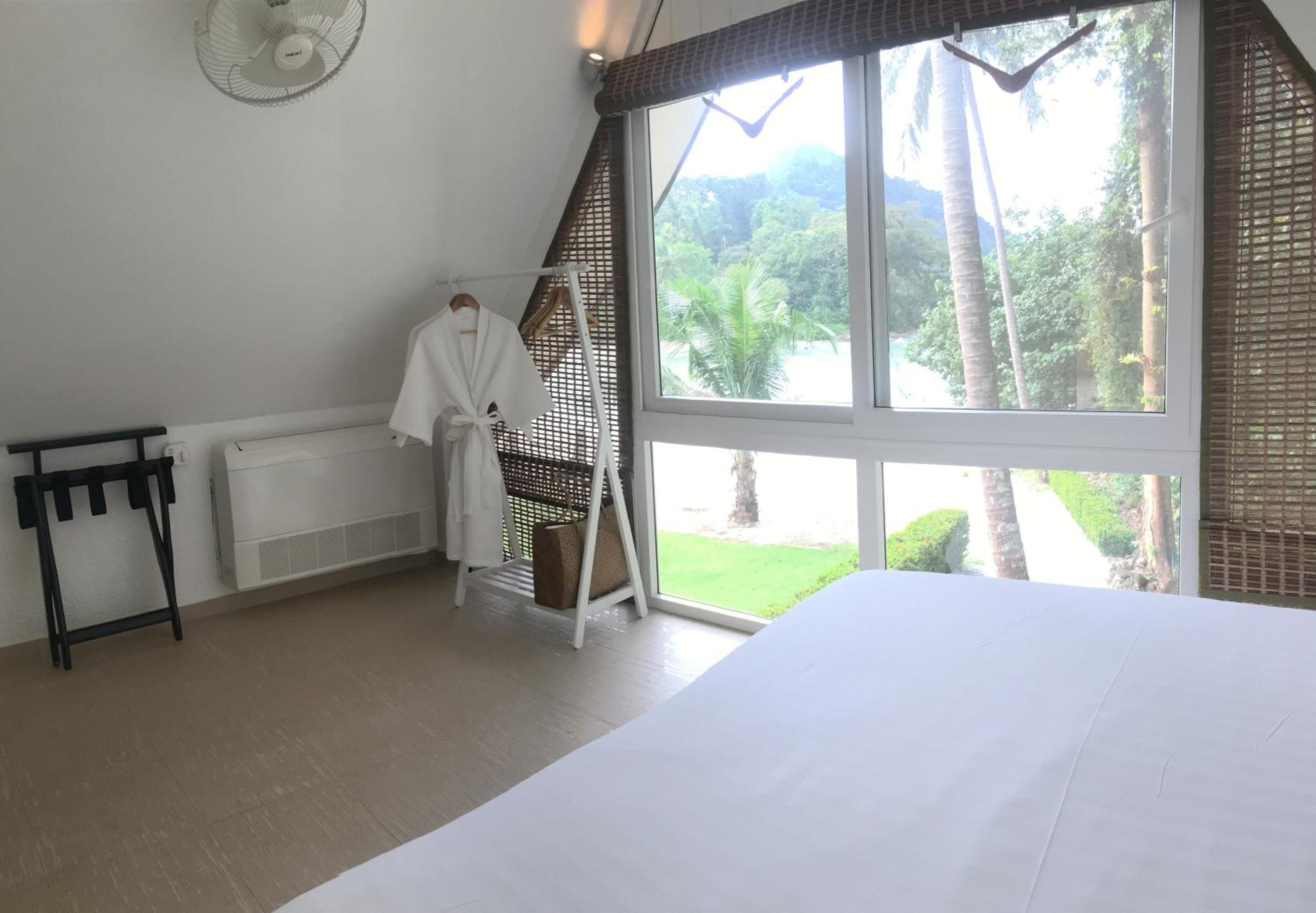 Solario Beachfront Villa - Koh Chang