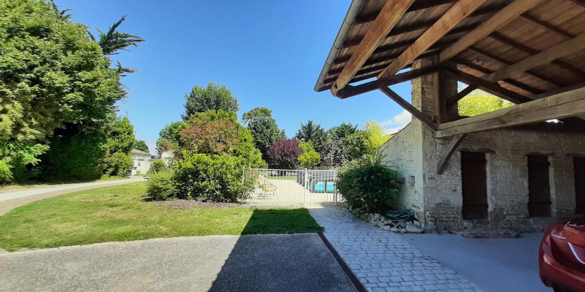 LA ROCHELLE LODGE view 3