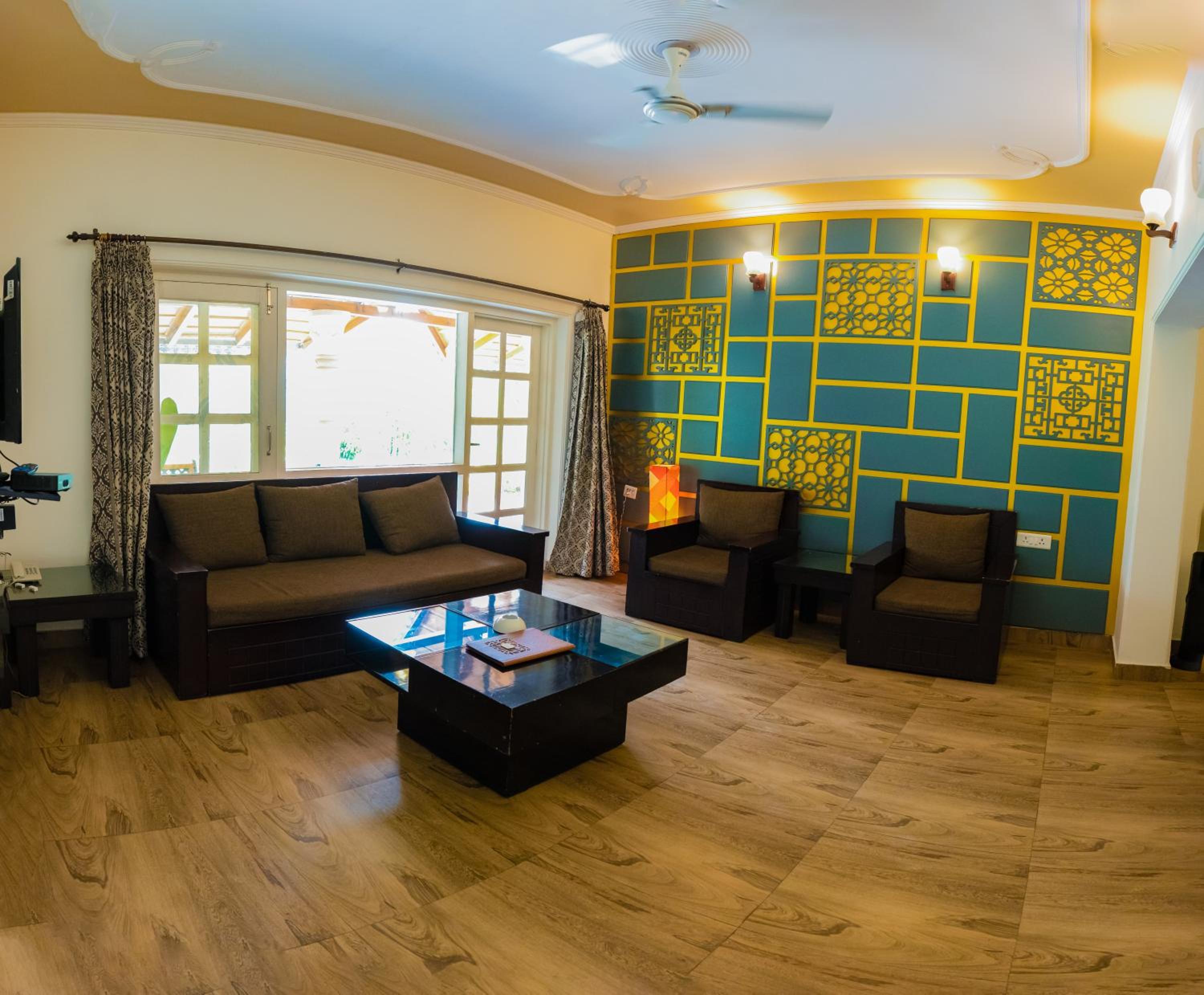 Neelesh Inn - Luxury Lake View Resort with Swimming Pool on Bhimtal Lake