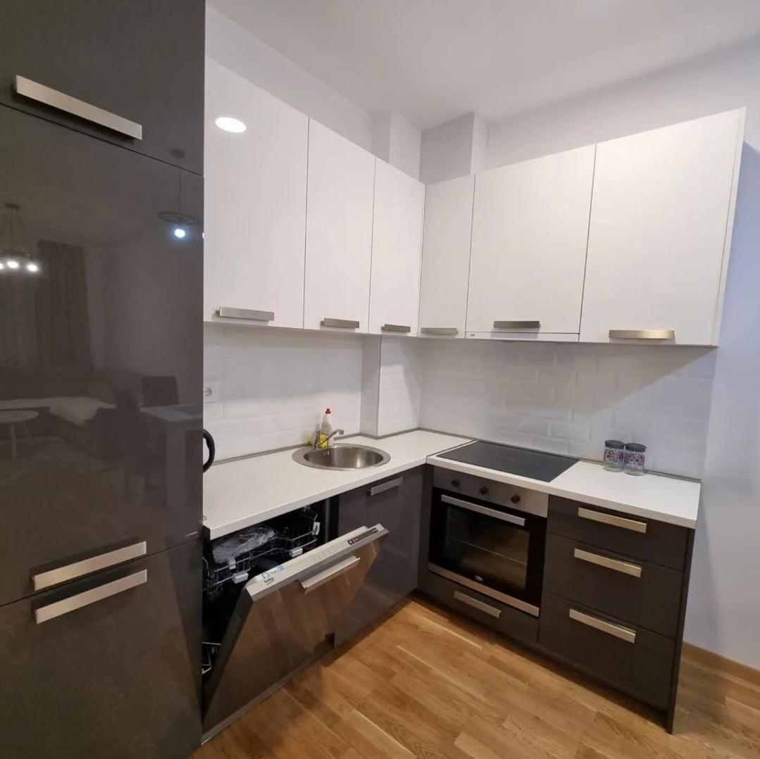 Bečići WOW Apartment 20 view 4