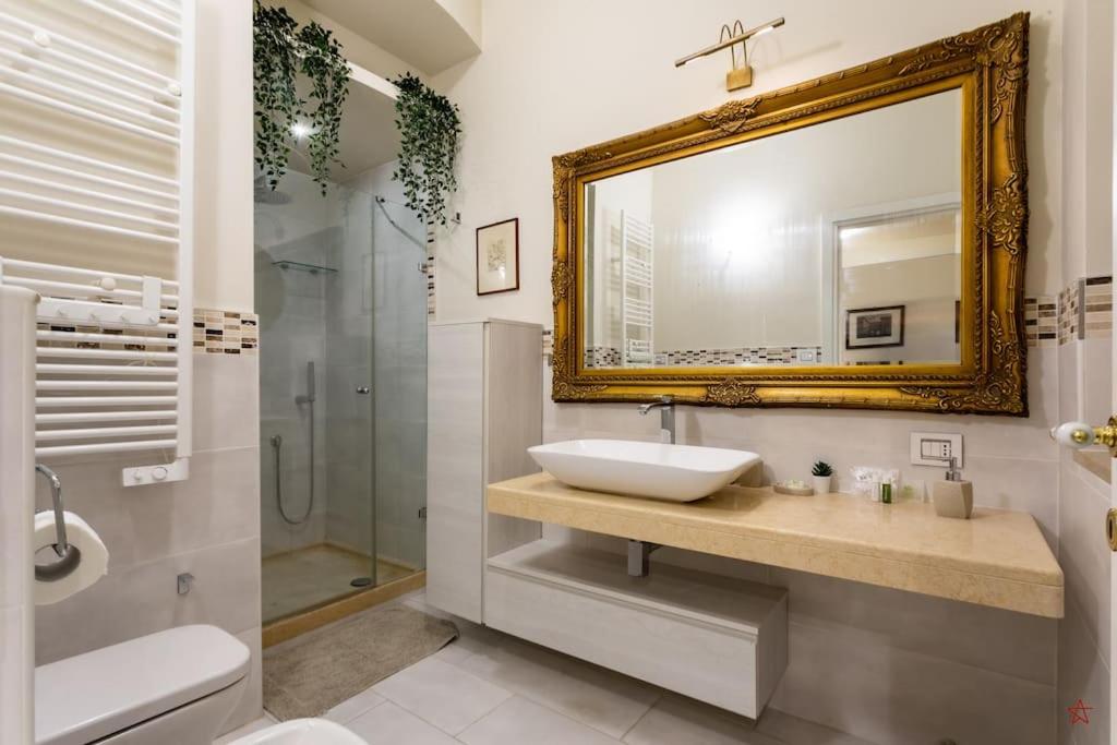 Arena-Center Luxury Apartment