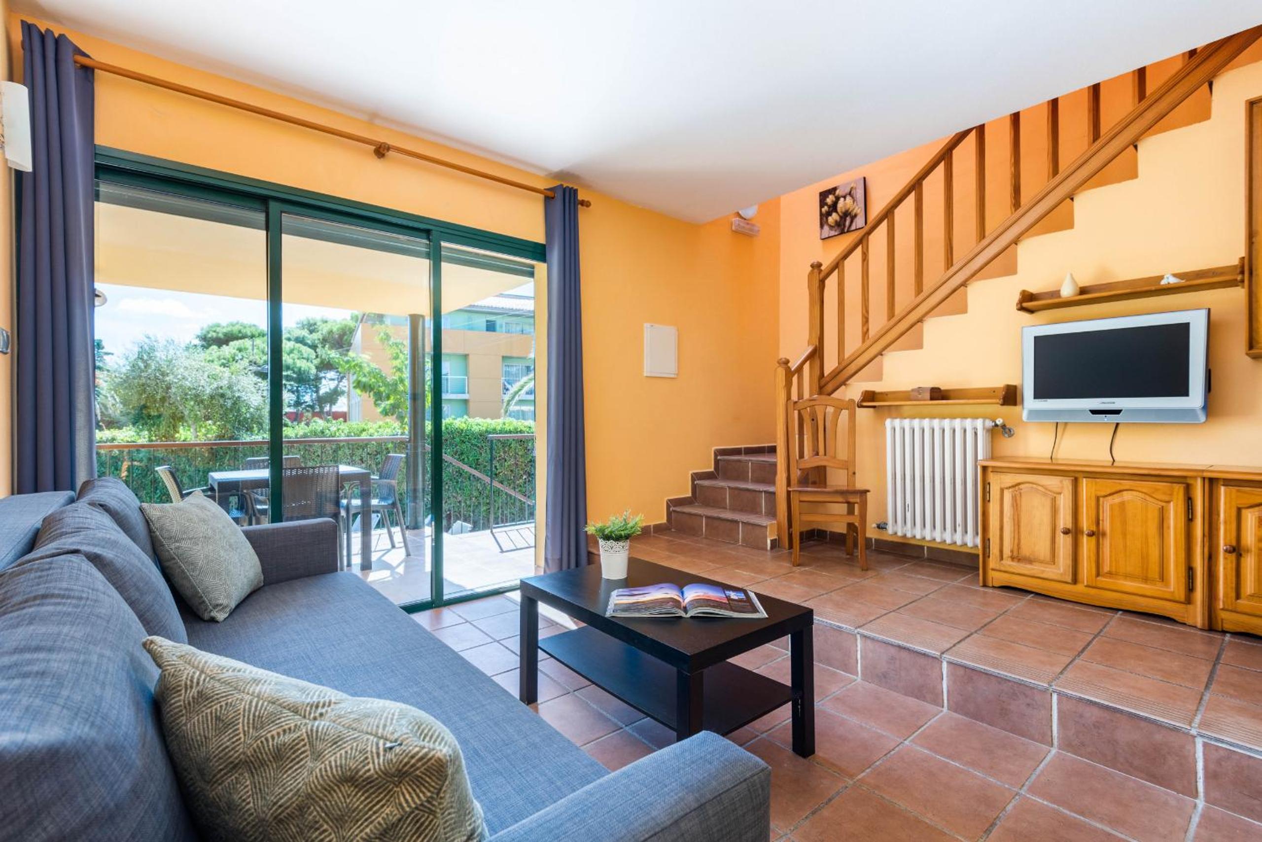 Apartamentos Punta Prima by Escape Home