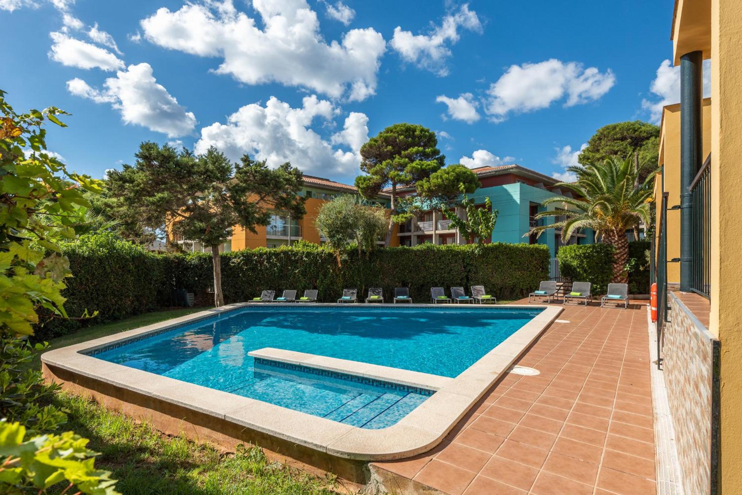 Apartamentos Punta Prima by Escape Home