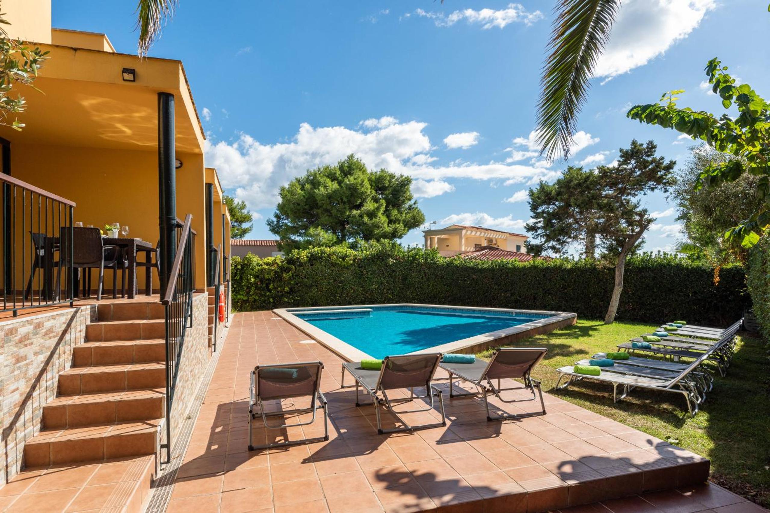 Apartamentos Punta Prima by Escape Home