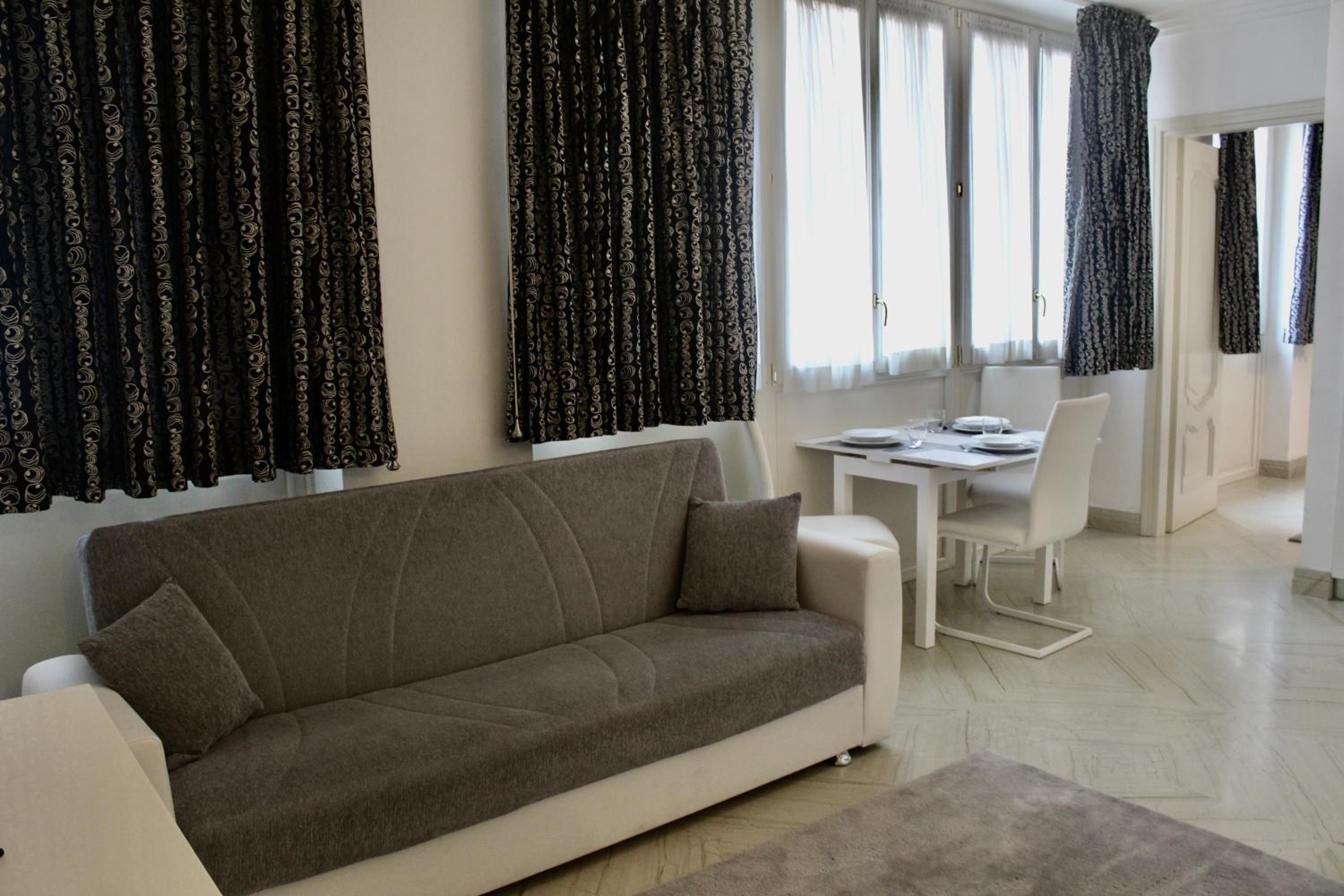 Apartment Trevi Fountain & Spanish Steps
