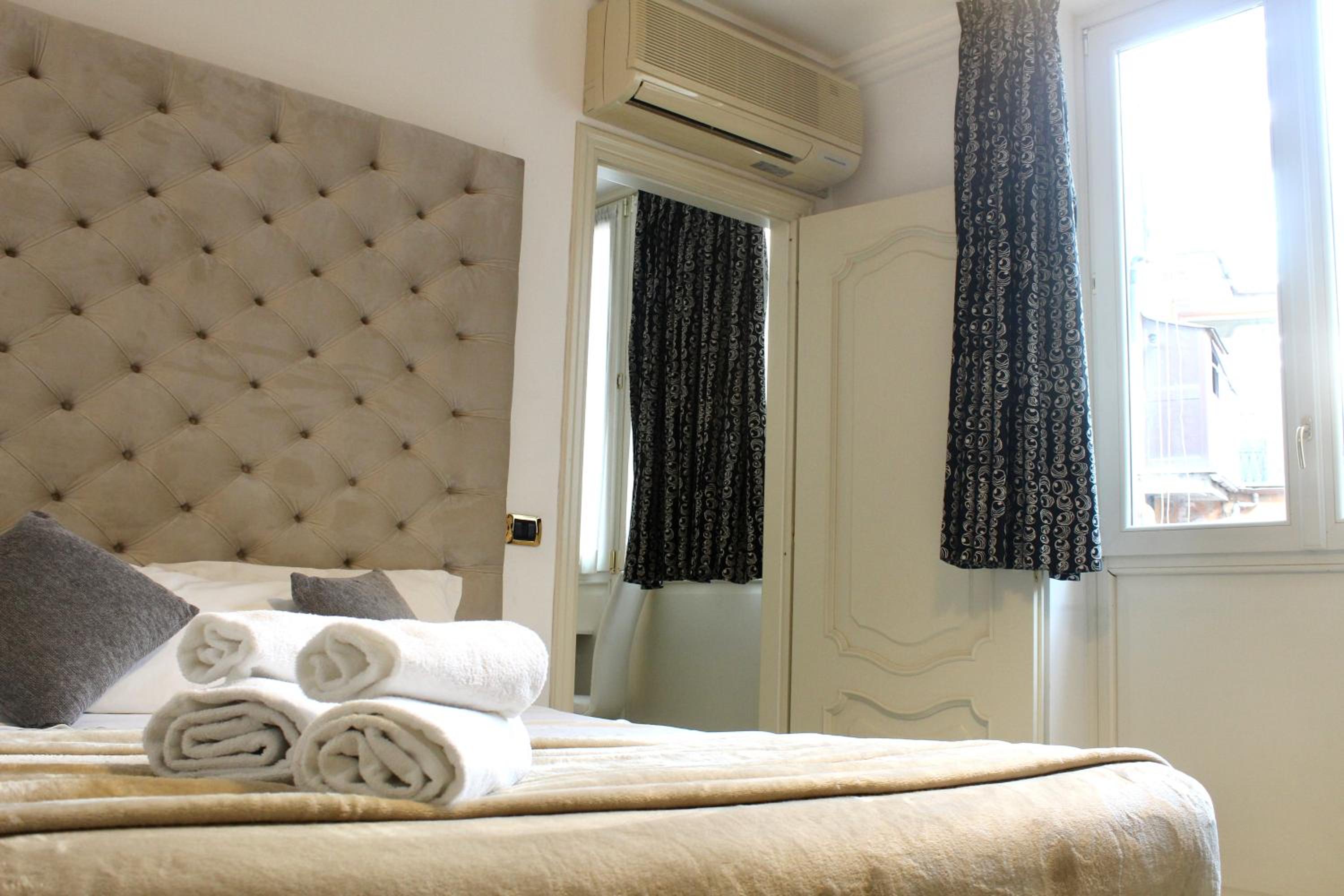 Apartment Trevi Fountain & Spanish Steps