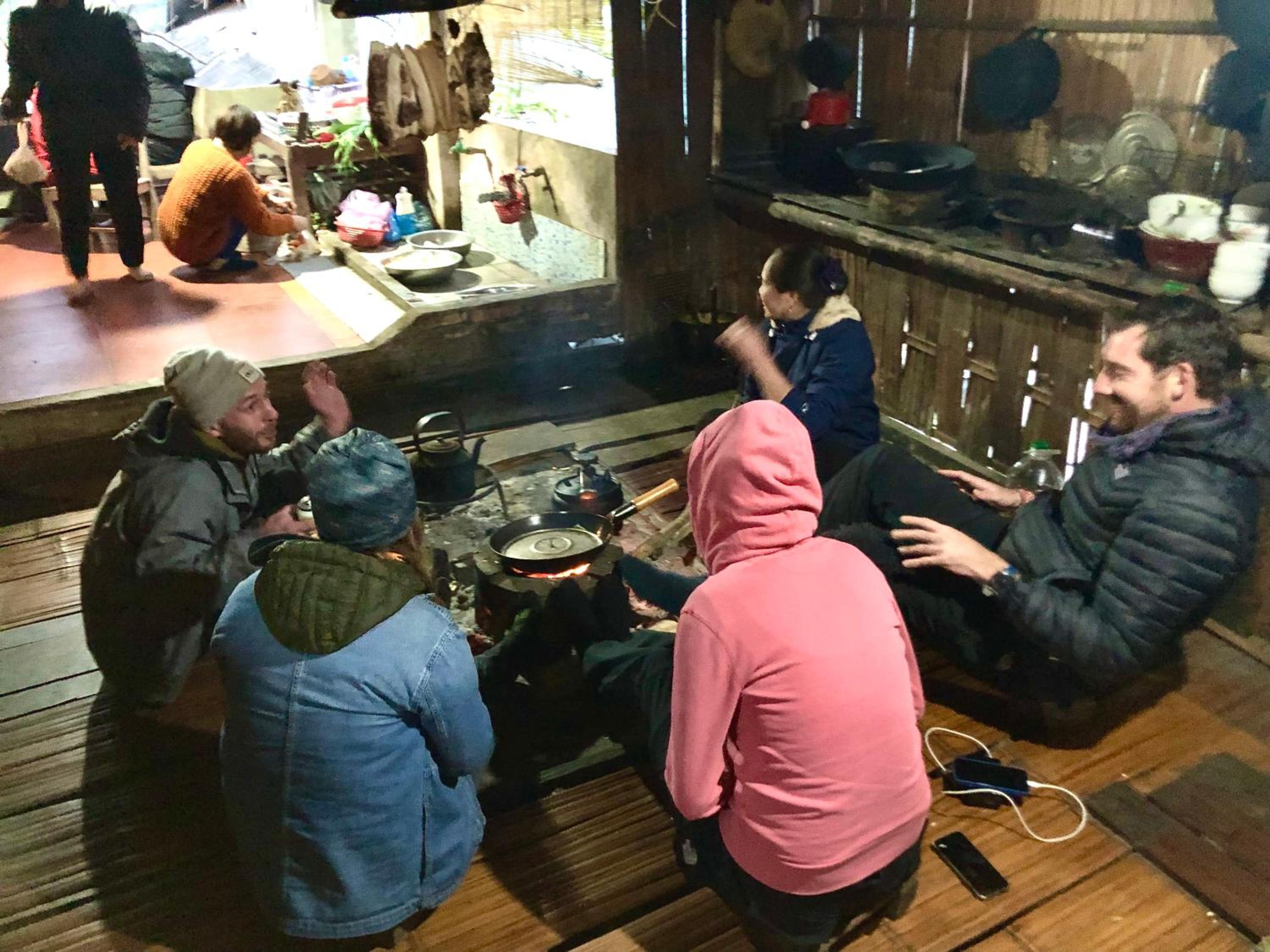 Ba Be lake-Huyền Hào Homestay