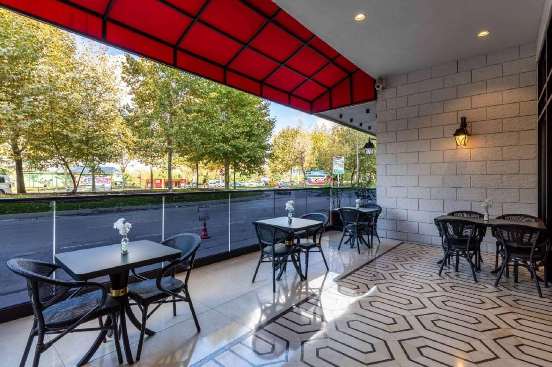 Ramada by Wyndham İstanbul Golden Horn - Image 9