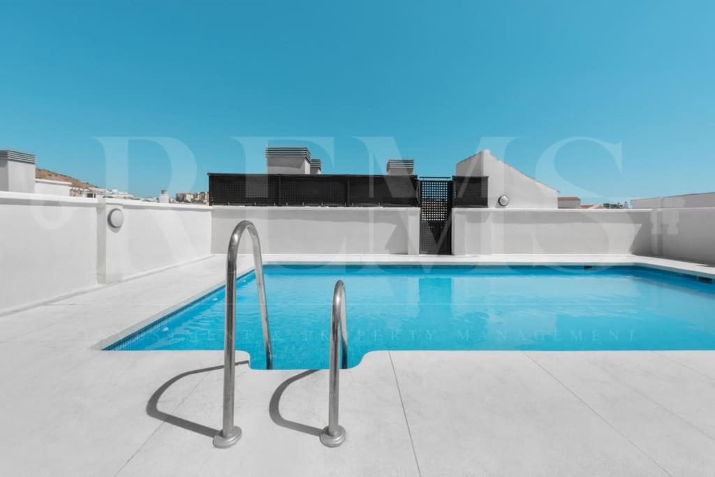 Relaxing apartment with parking in the center by REMS