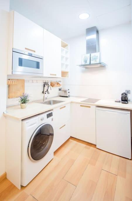 Relaxing apartment with parking in the center by REMS