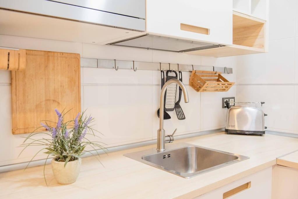 Relaxing apartment with parking in the center by REMS