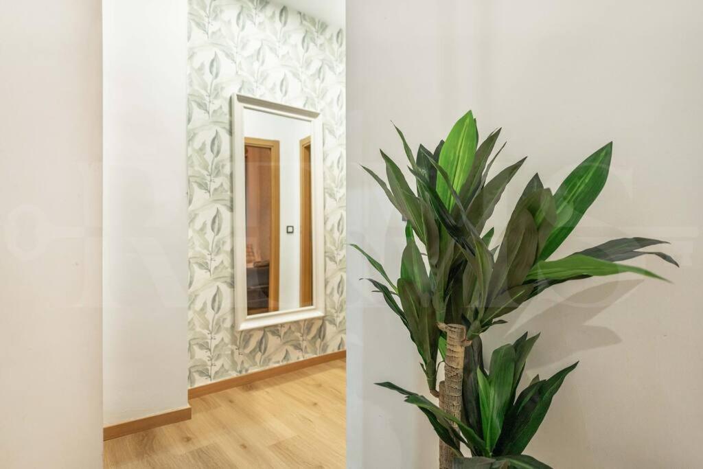 Relaxing apartment with parking in the center by REMS