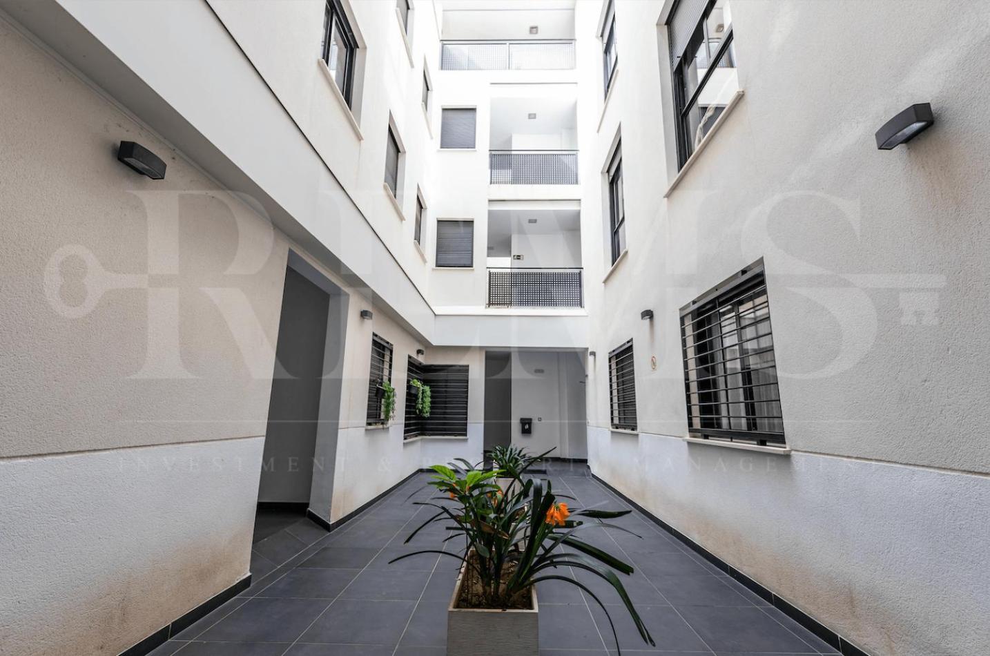 Relaxing apartment with parking in the center by REMS