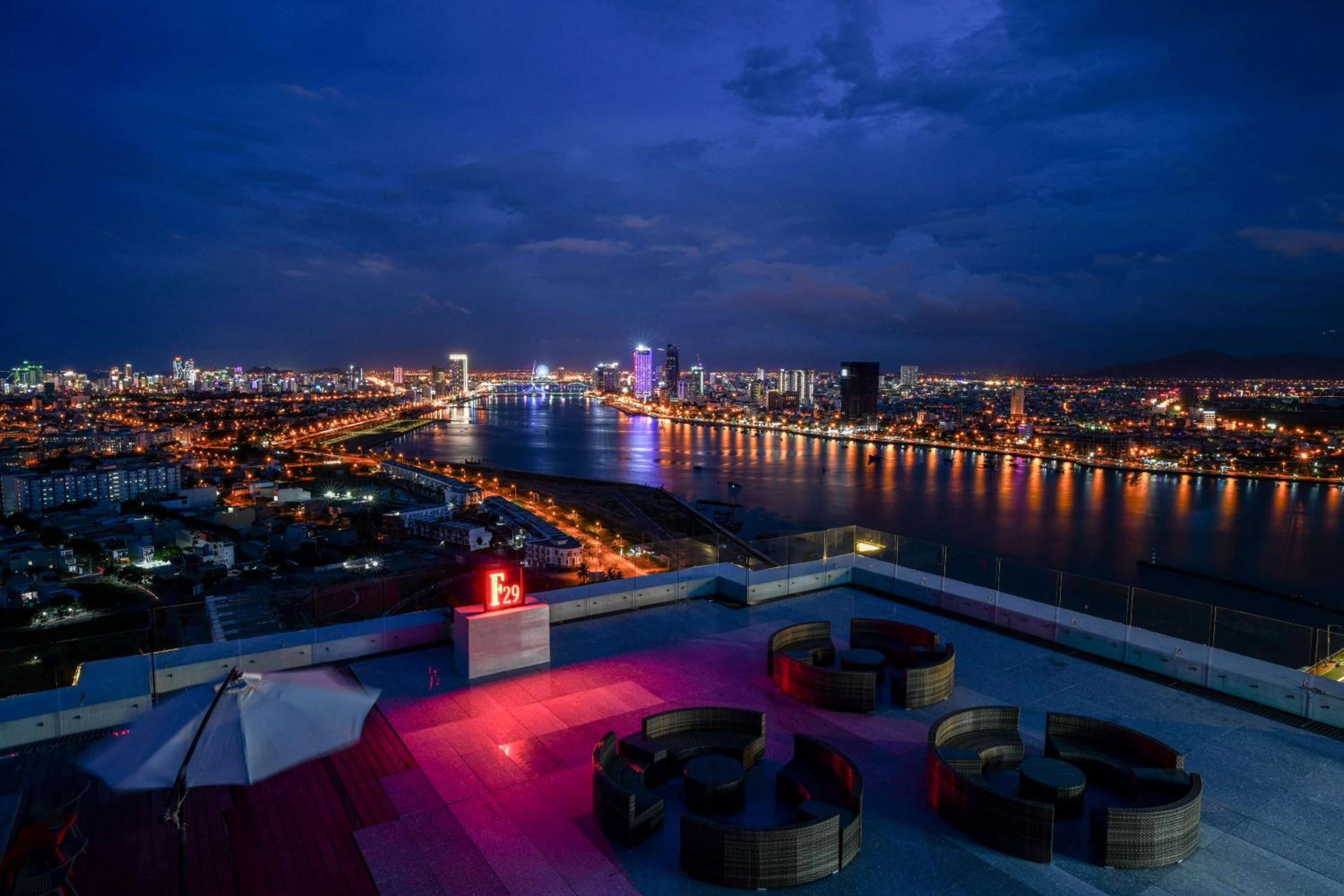 Wyndham Danang Golden Bay 101