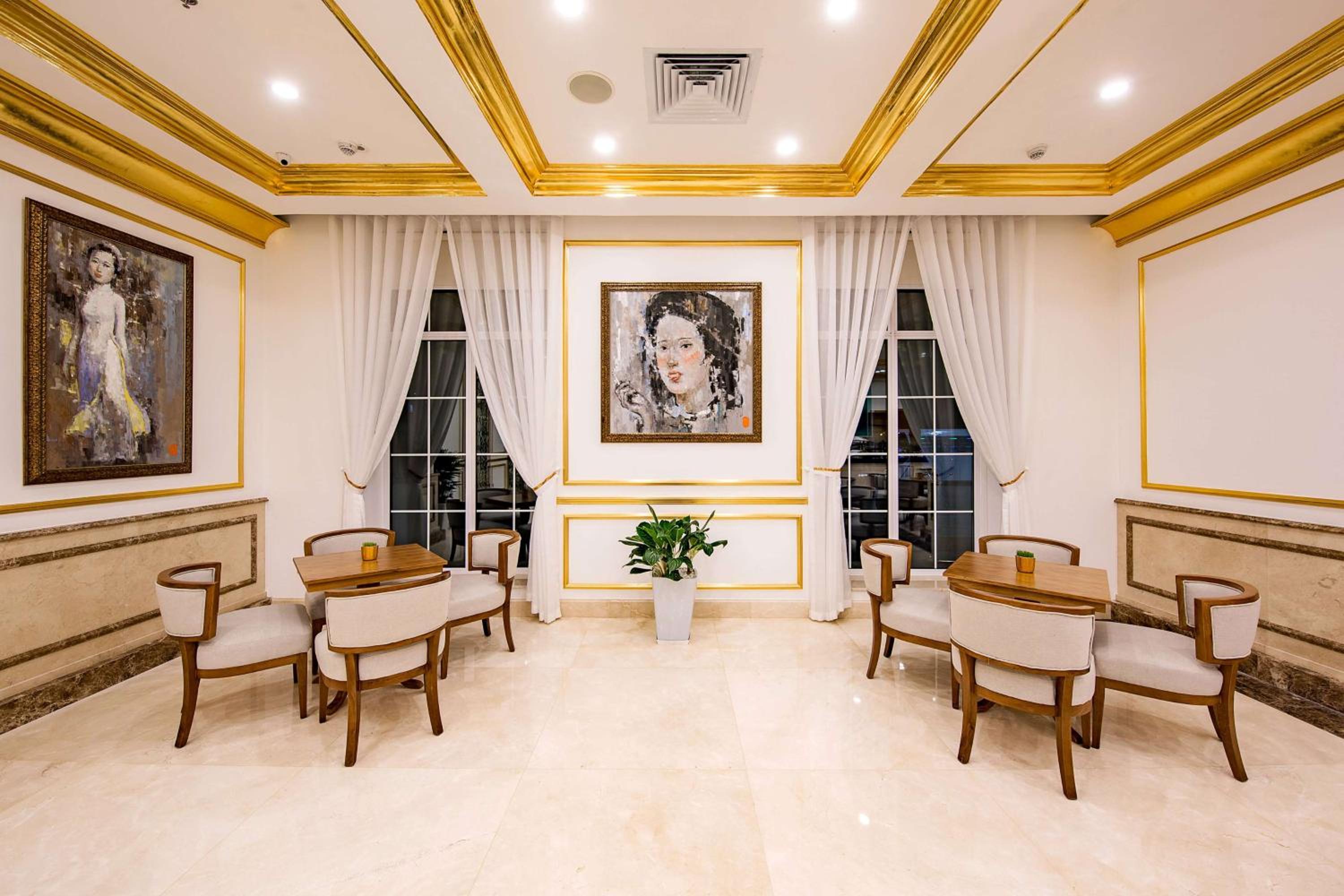 Wyndham Danang Golden Bay 102