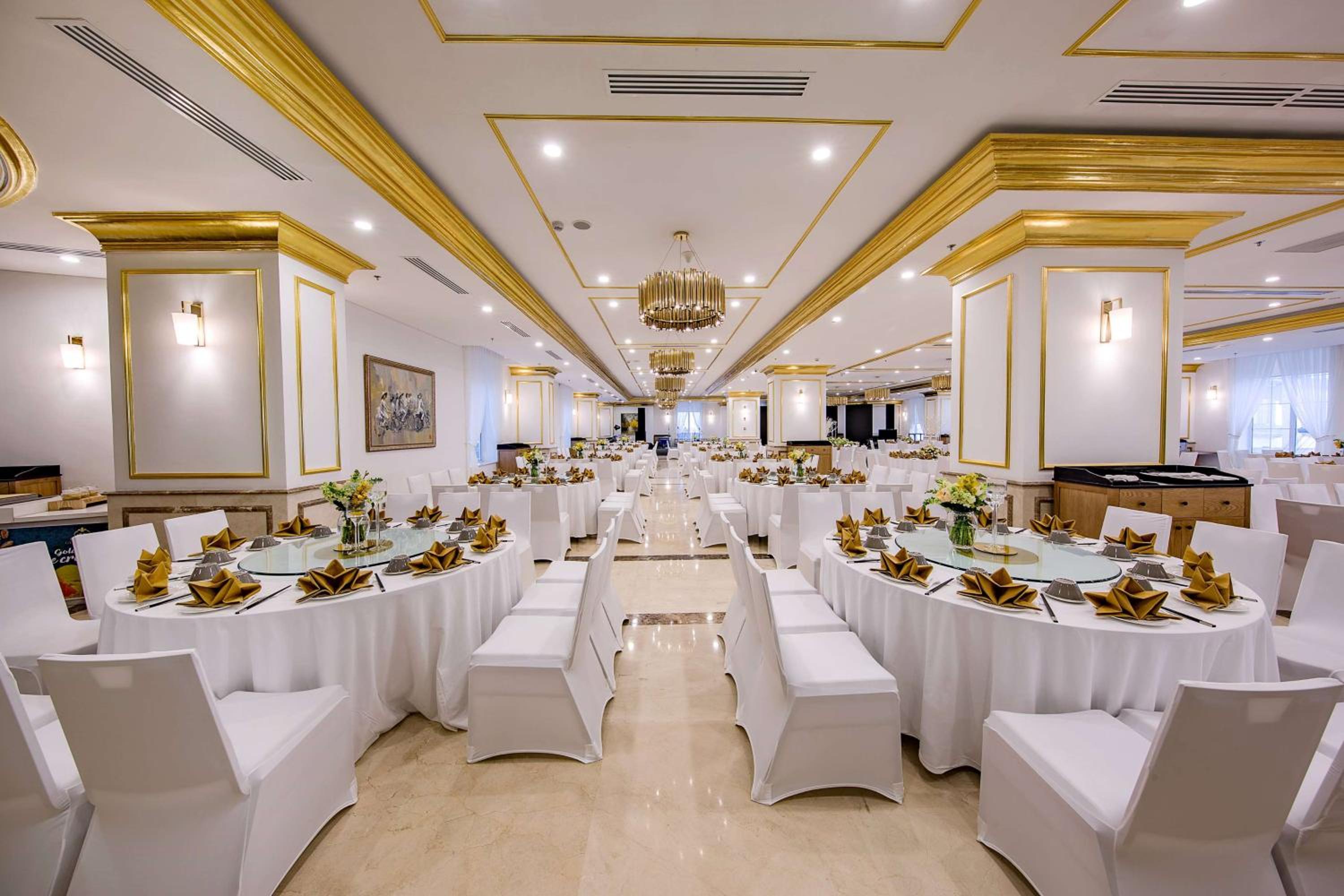 Wyndham Danang Golden Bay 108