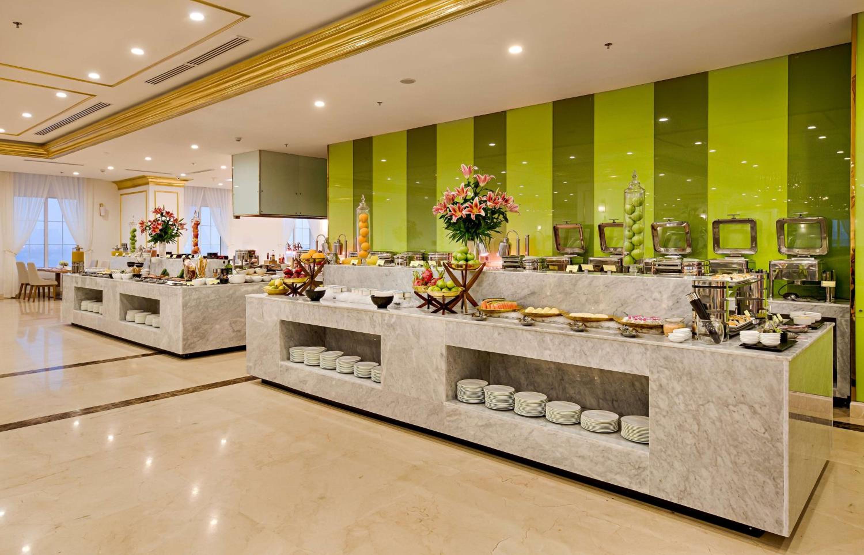 Wyndham Danang Golden Bay 111