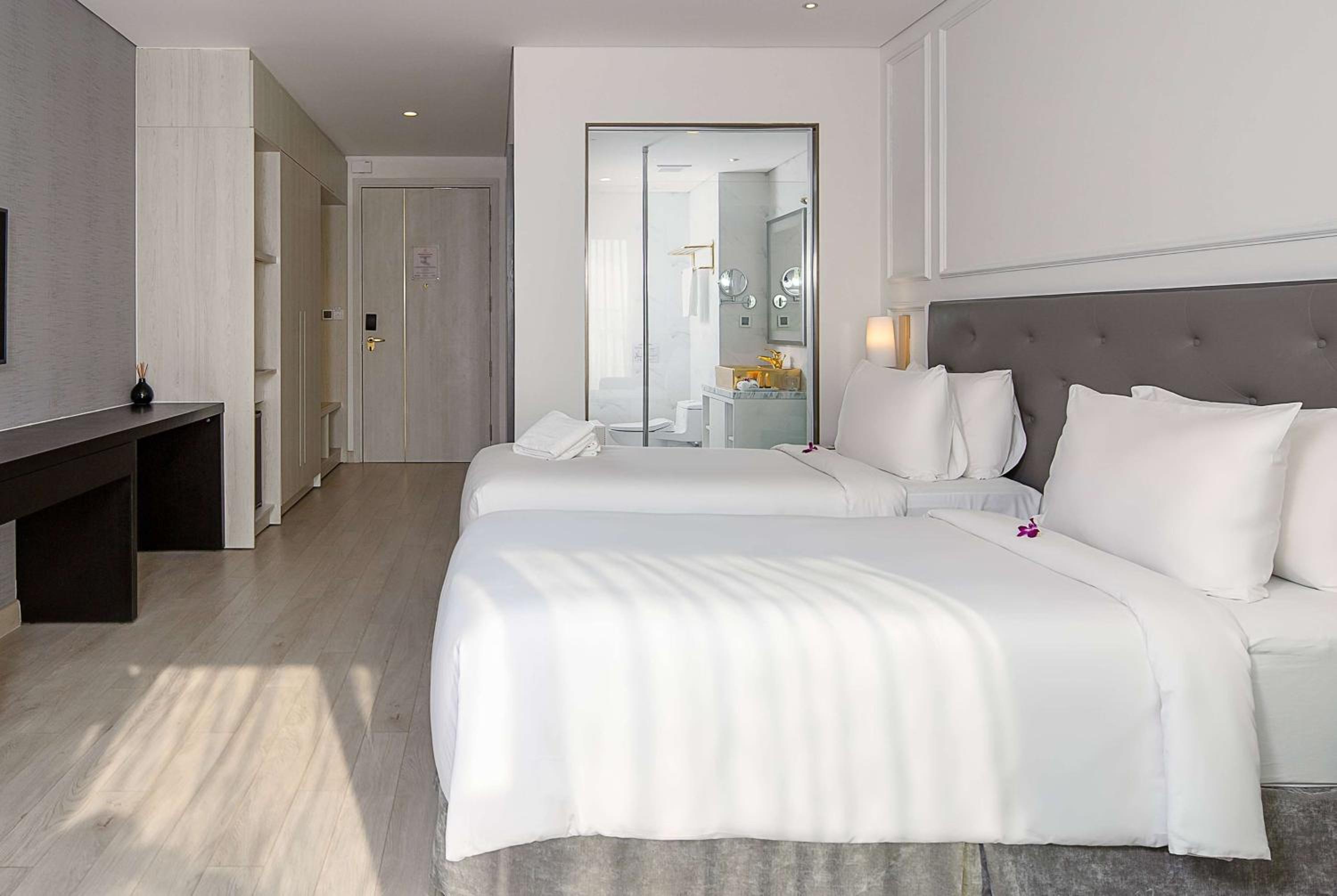 Wyndham Danang Golden Bay 40