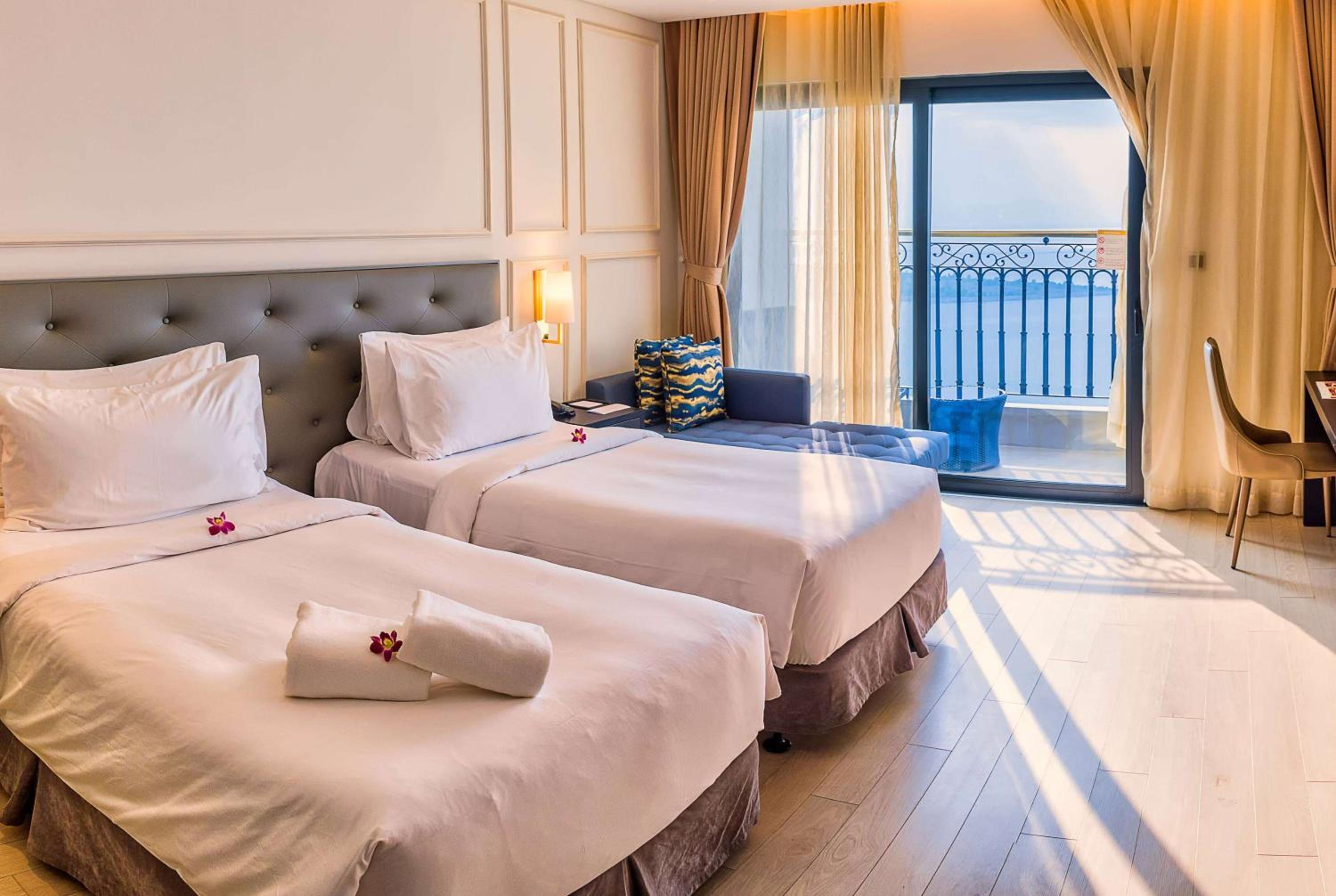 Wyndham Danang Golden Bay 43