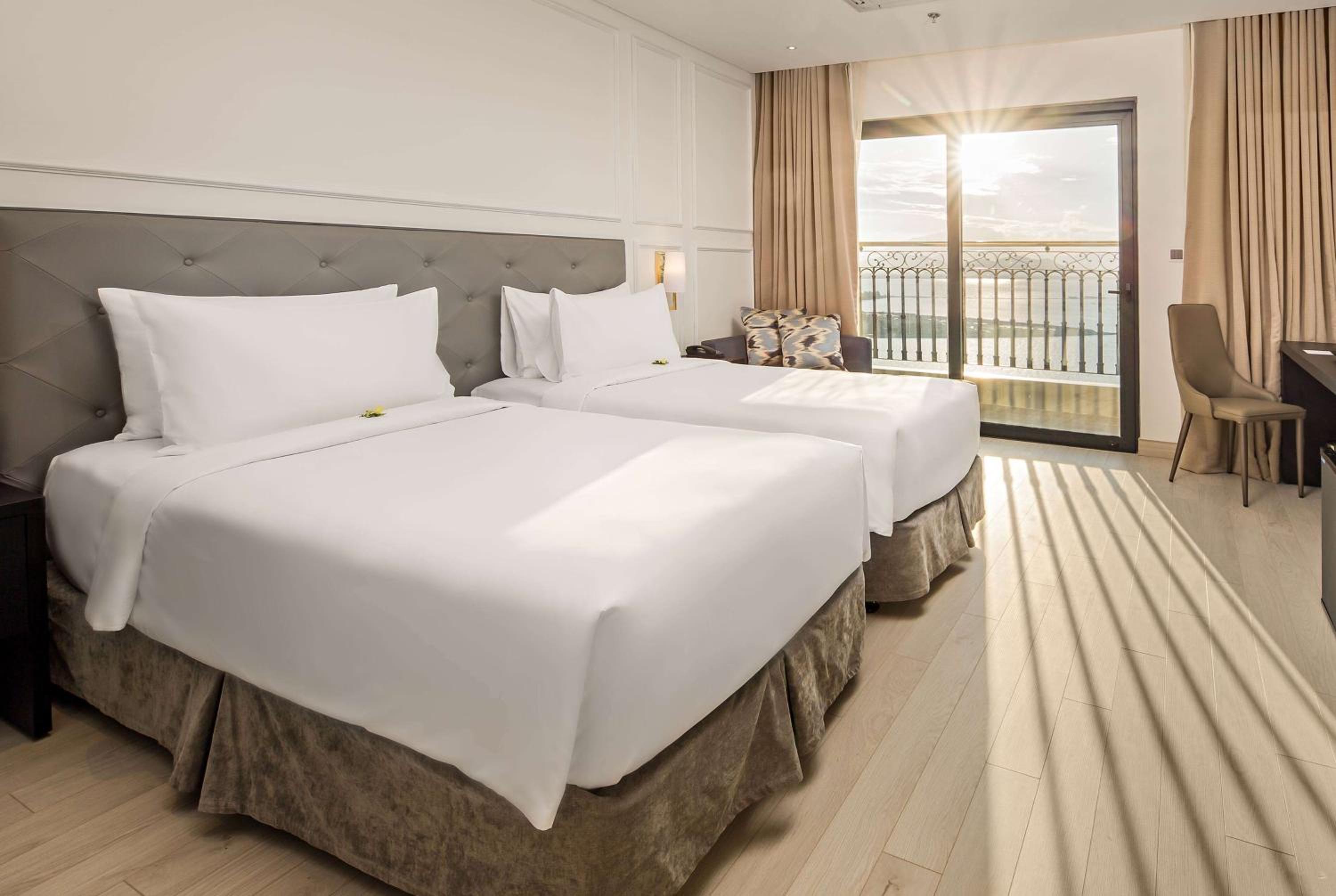 Wyndham Danang Golden Bay 44