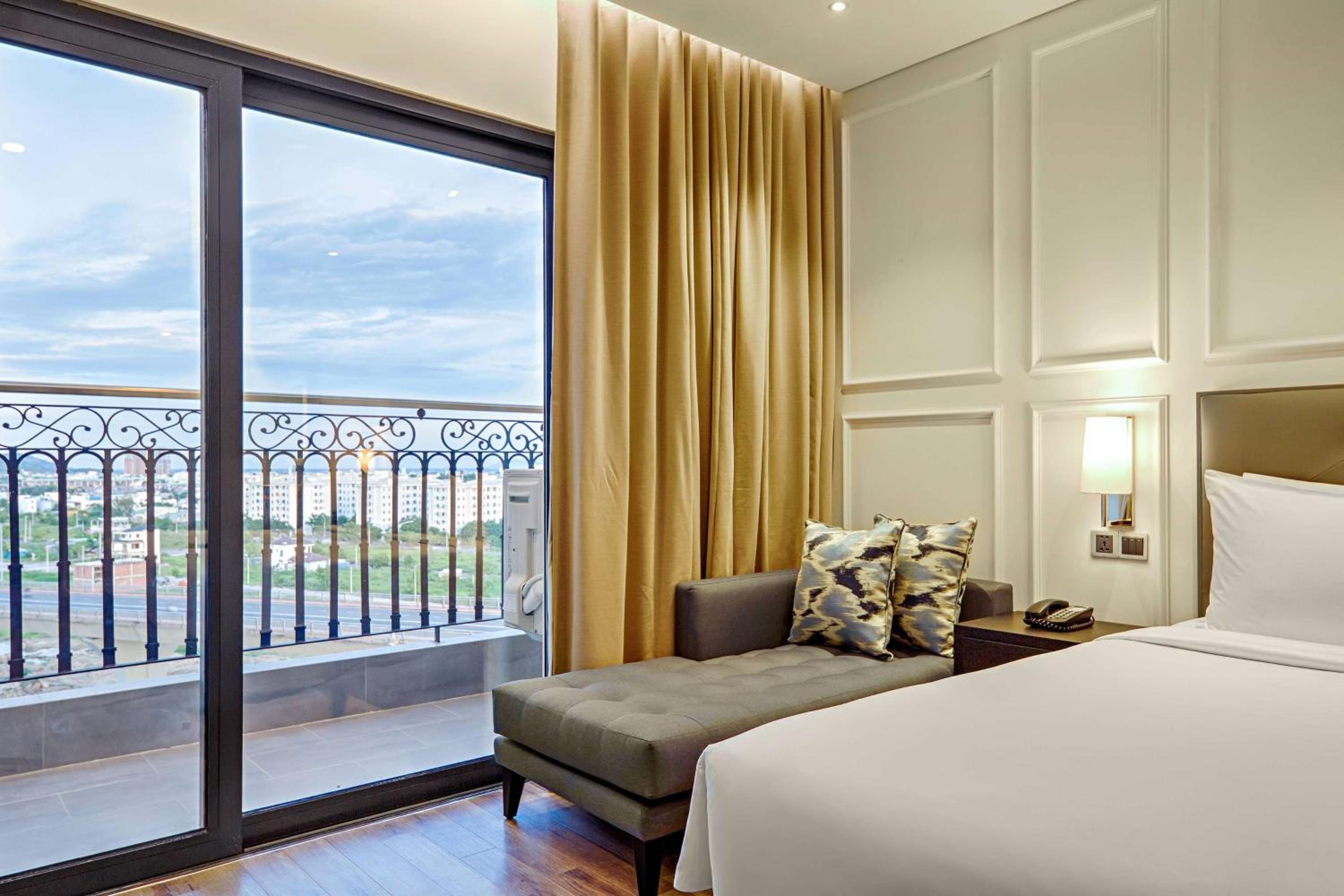 Wyndham Danang Golden Bay 123