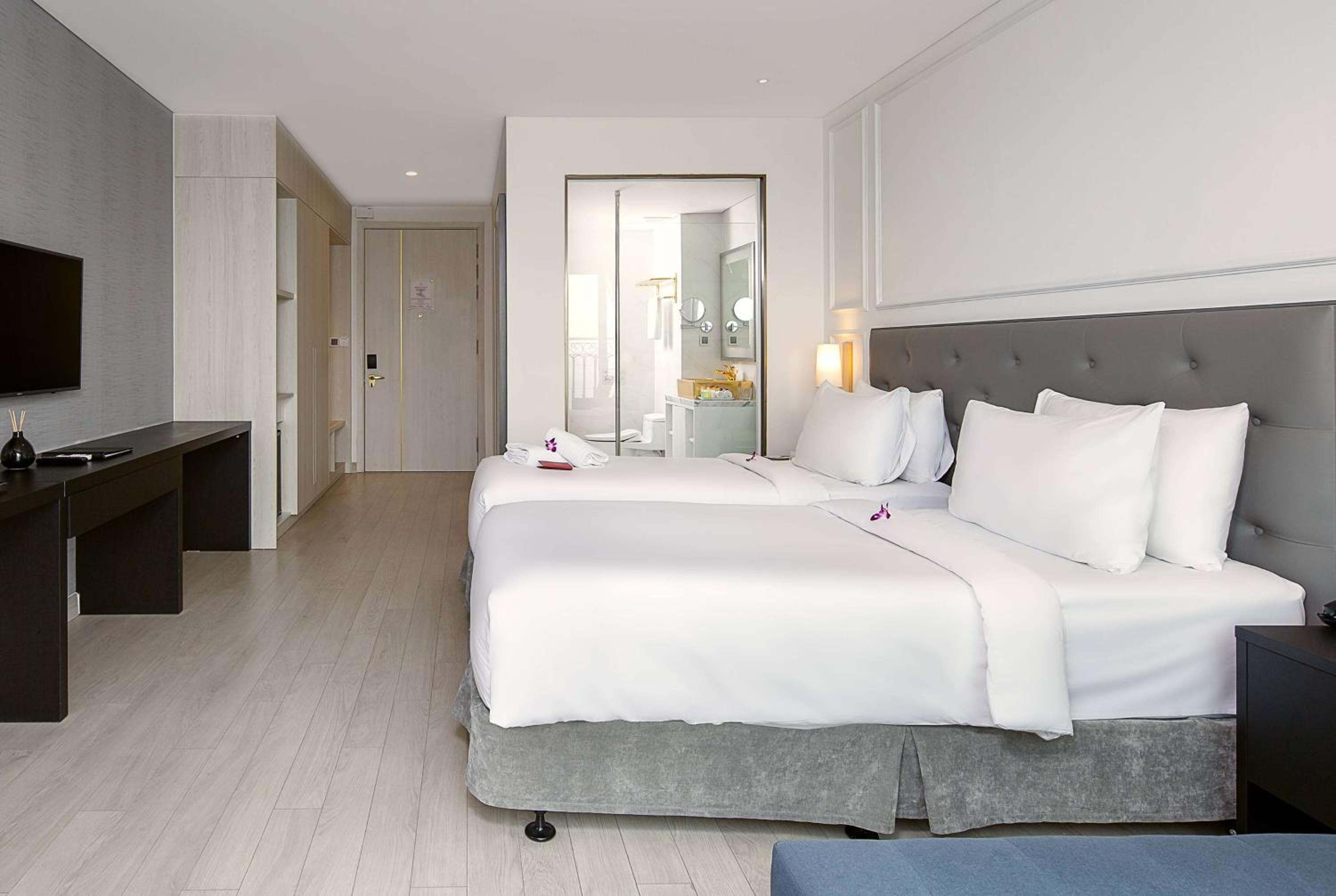 Wyndham Danang Golden Bay 126