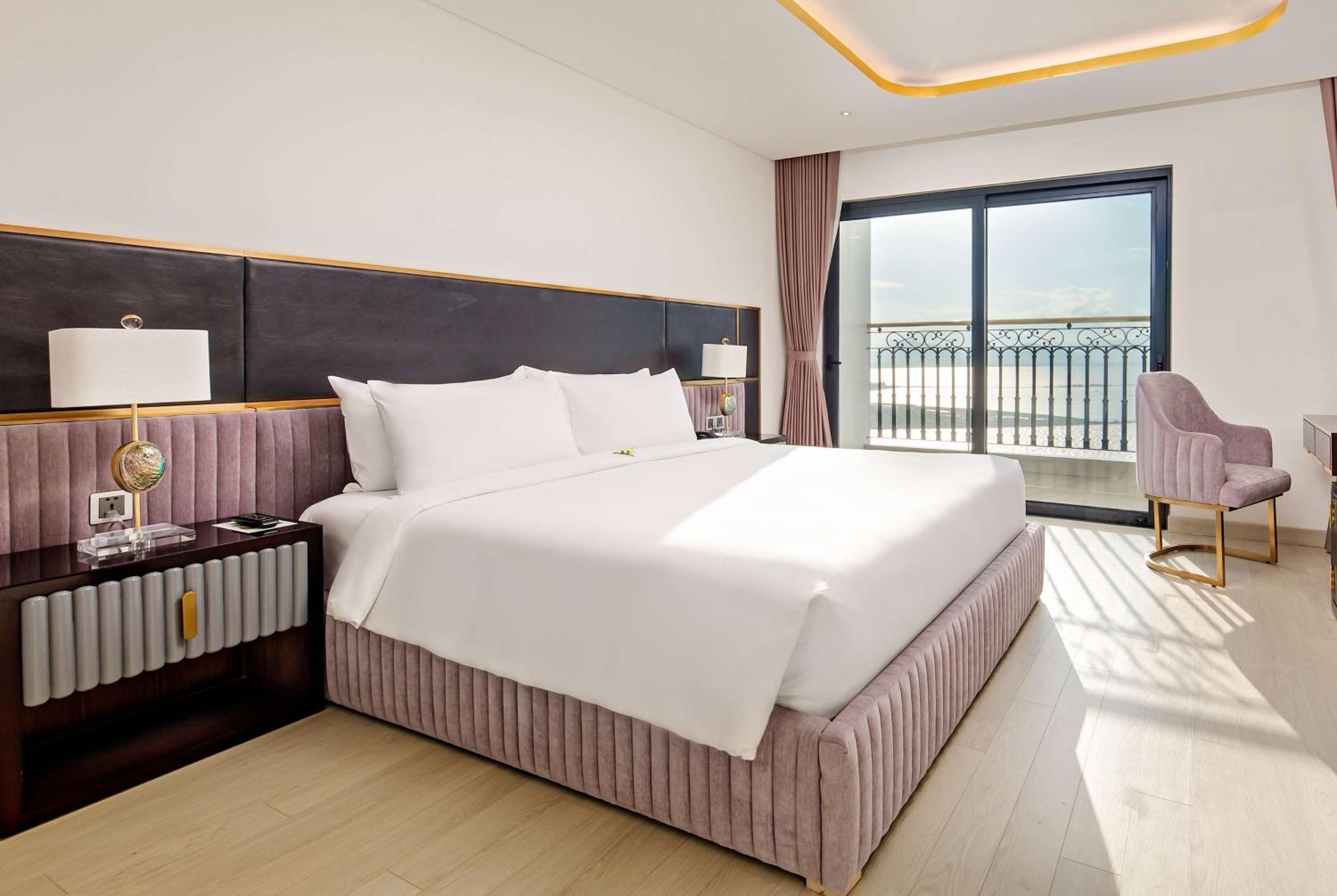 Wyndham Danang Golden Bay 128