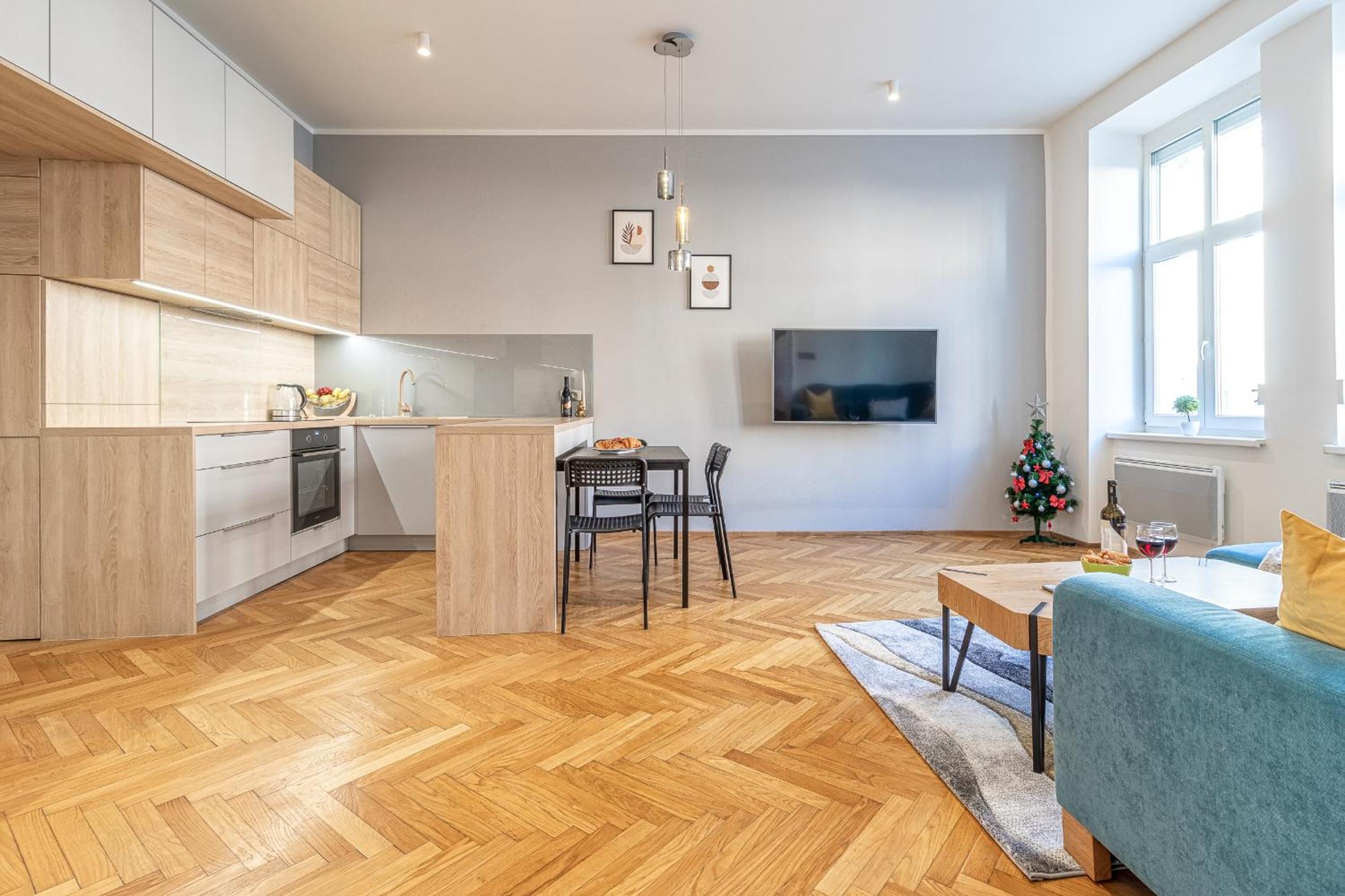 Stylish luxury flat in Old Town view 2