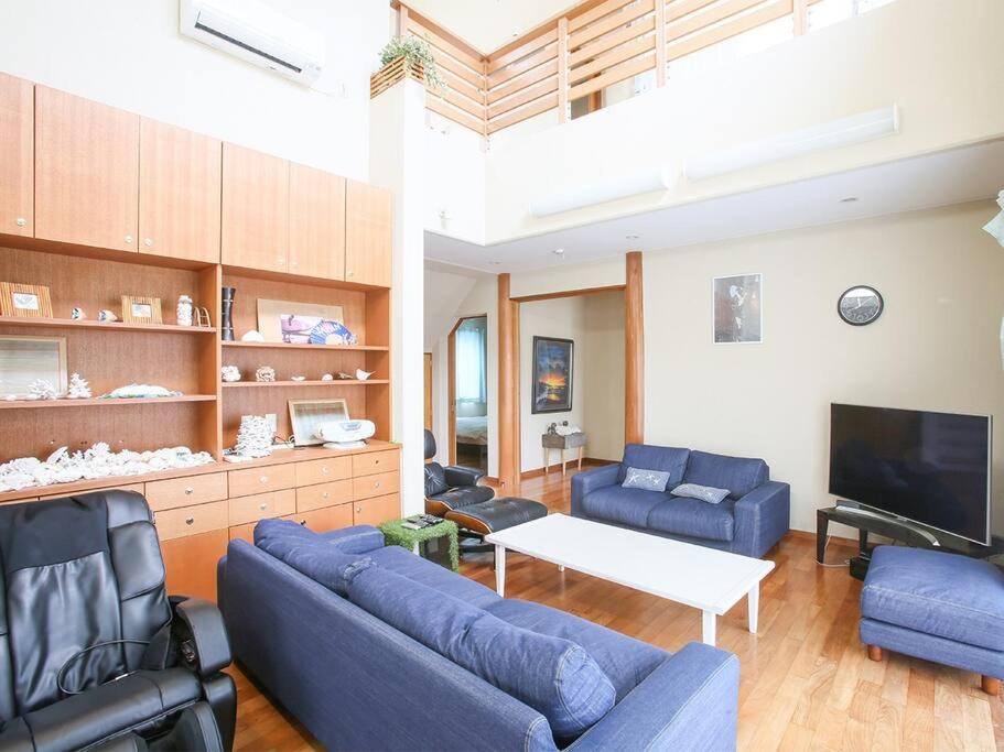 Branches Villa Kabira