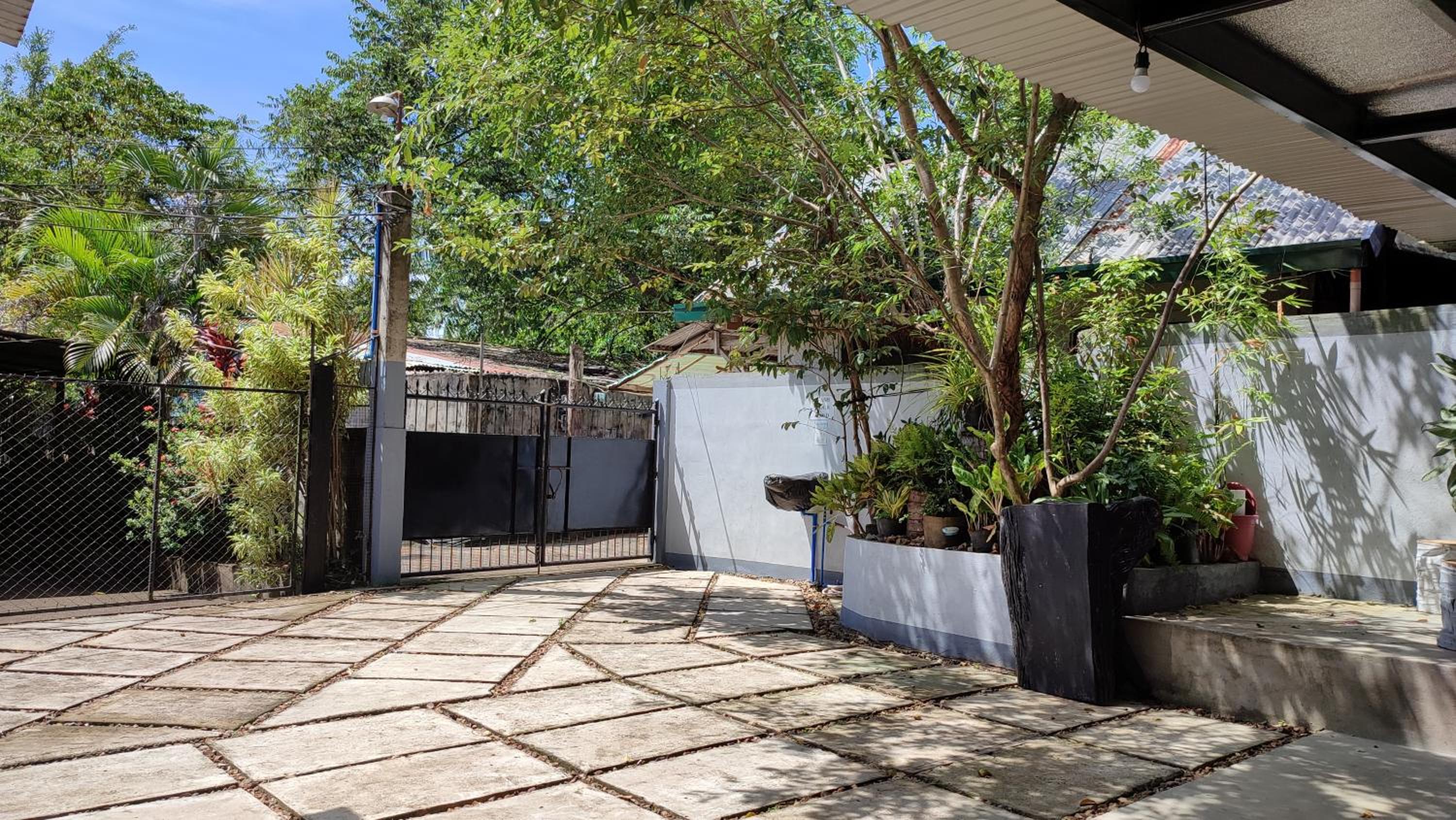 Ezekiel Transient House view 5