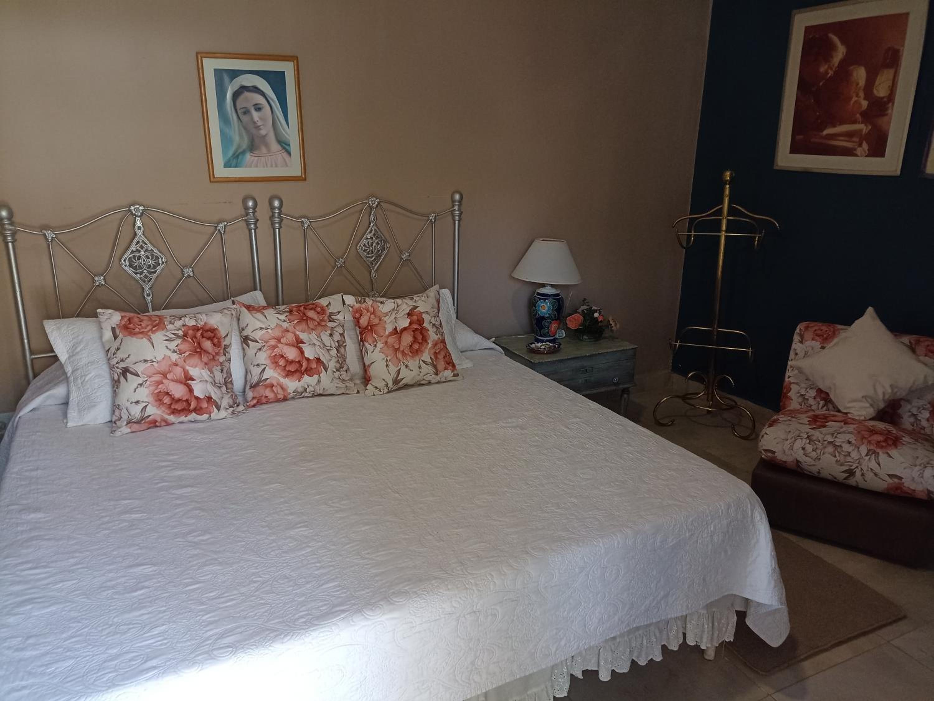 Casa Colonial, Depto con Jardín Privado, Centro Histórico Salta