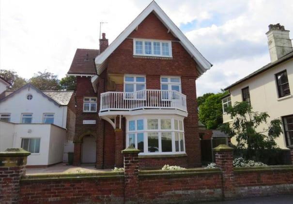 The Upper Deck - Fantastic sea views view 2