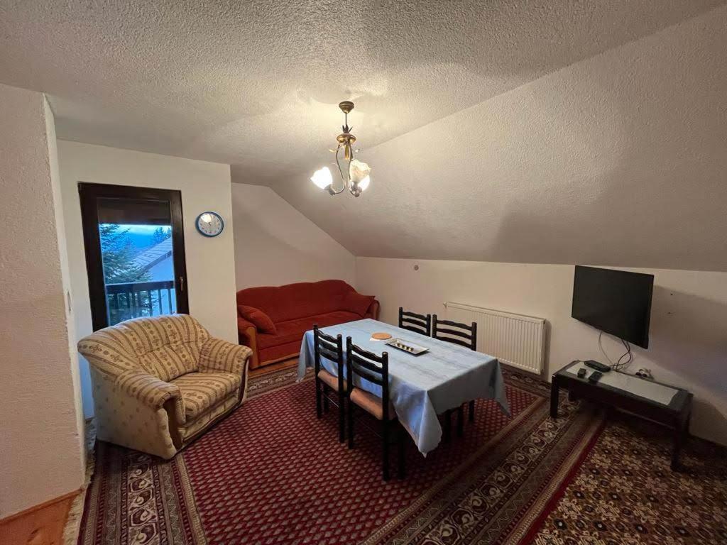 Sobe i apartmani Dragović