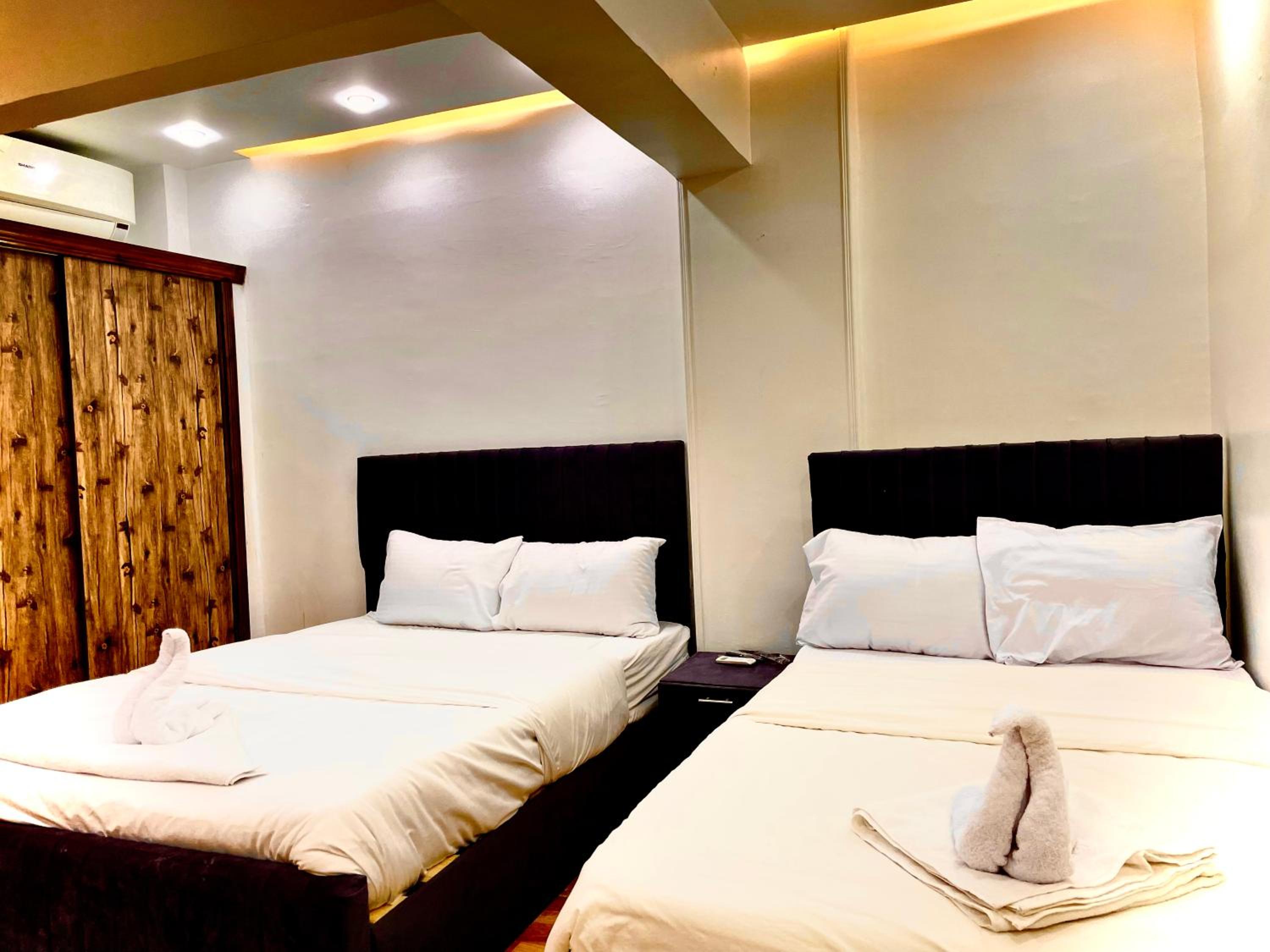 Cheops Pyramids Inn