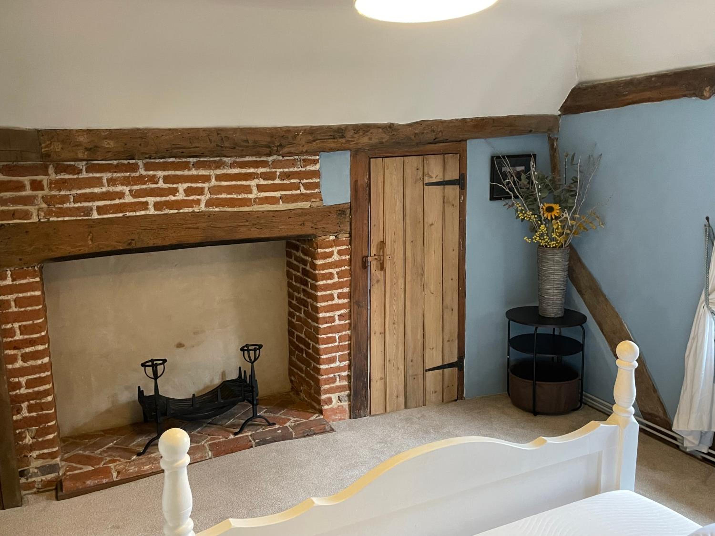 Arms Cottage