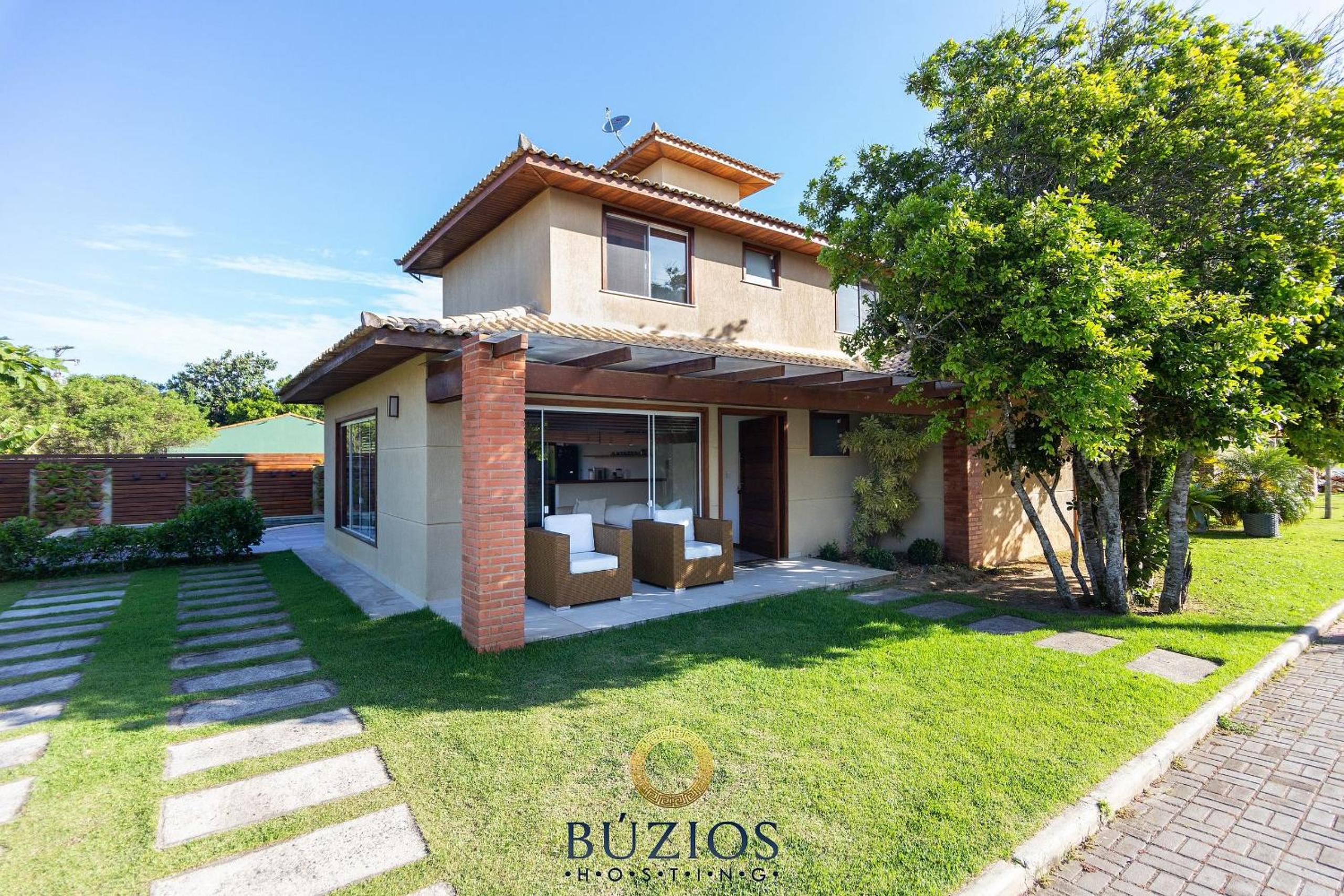 Bz01 House with private pool 150m from the beach