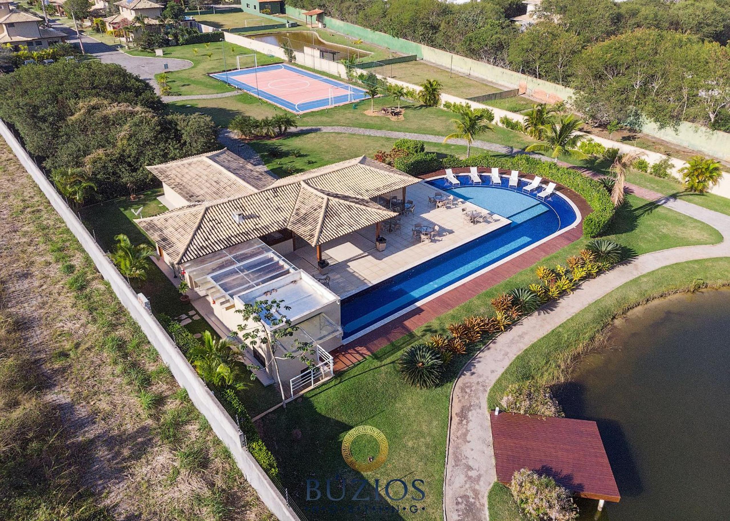 Bz01 House with private pool 150m from the beach