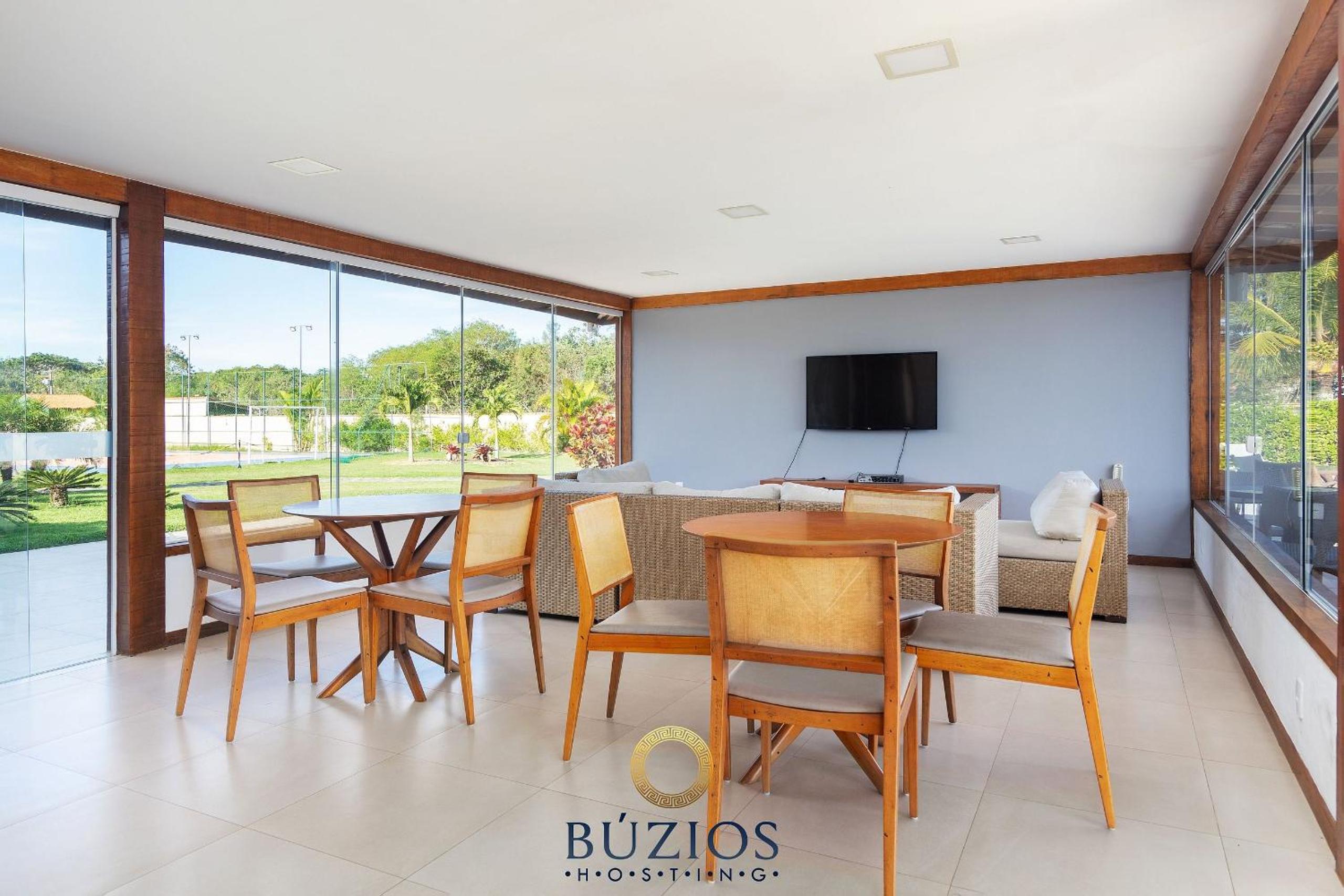 Bz01 House with private pool 150m from the beach