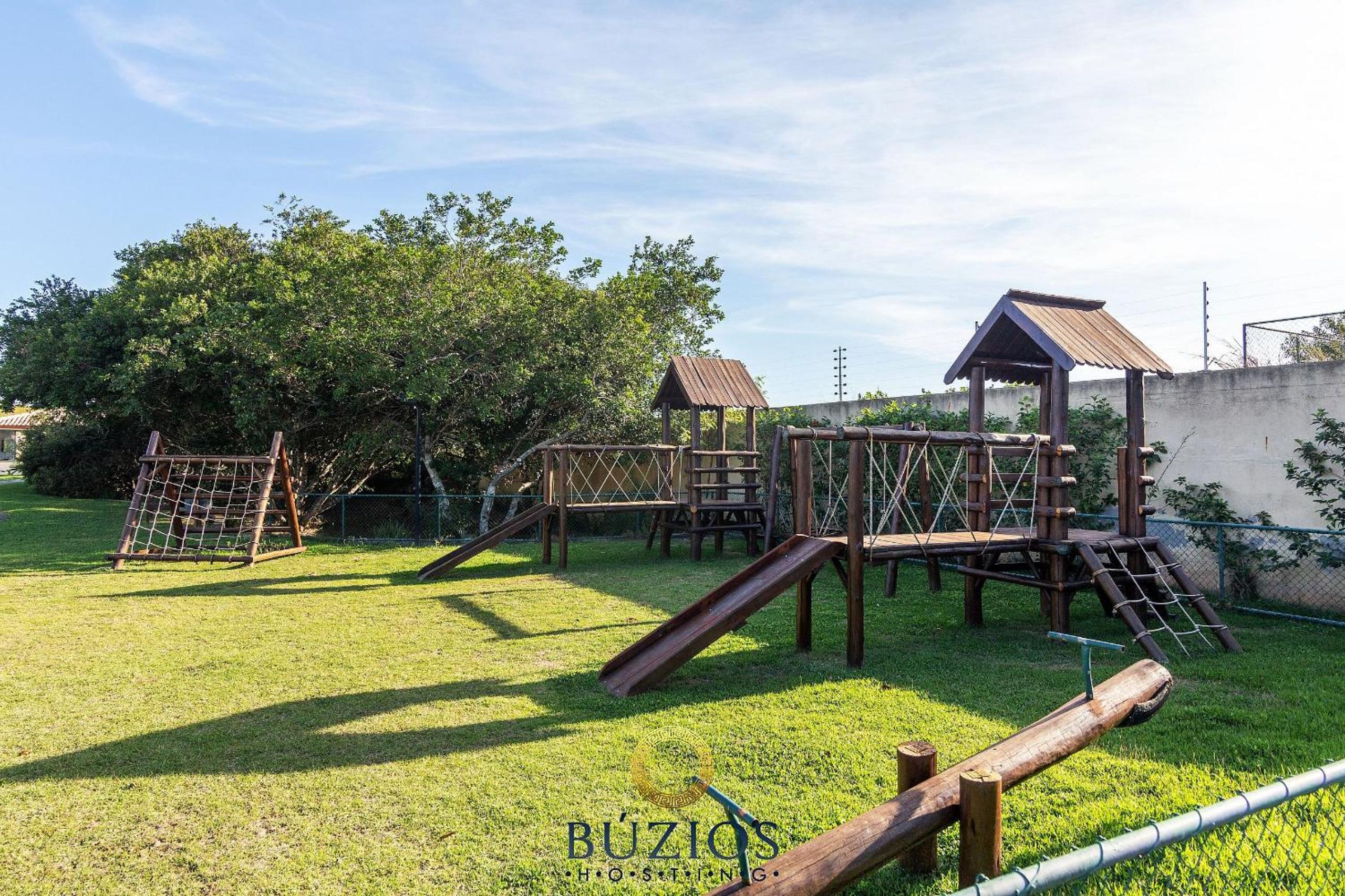 Bz01 House with private pool 150m from the beach