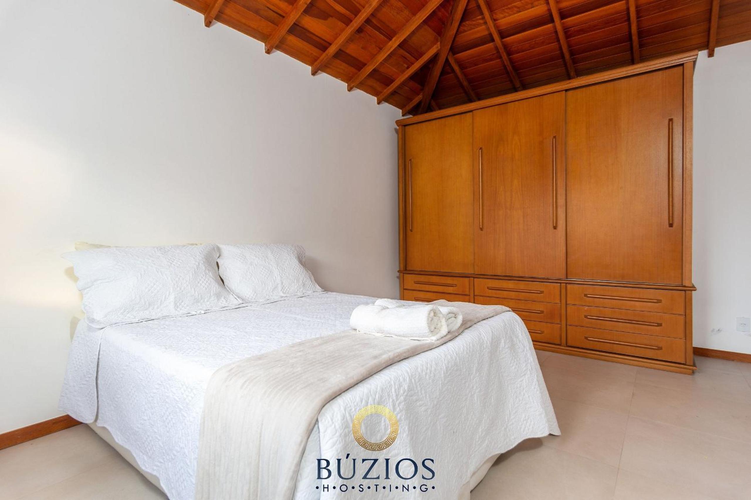 Bz01 House with private pool 150m from the beach