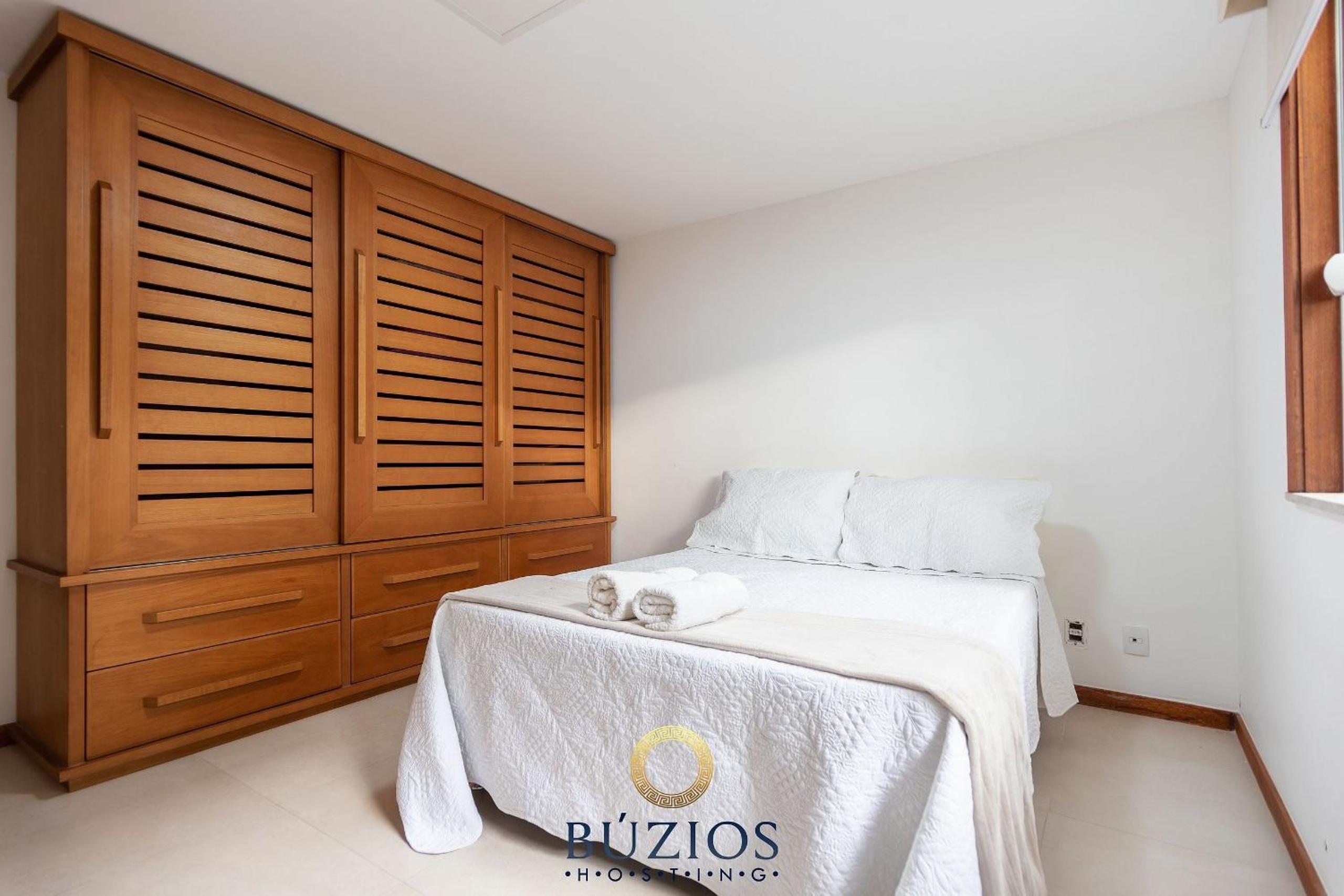Bz01 House with private pool 150m from the beach